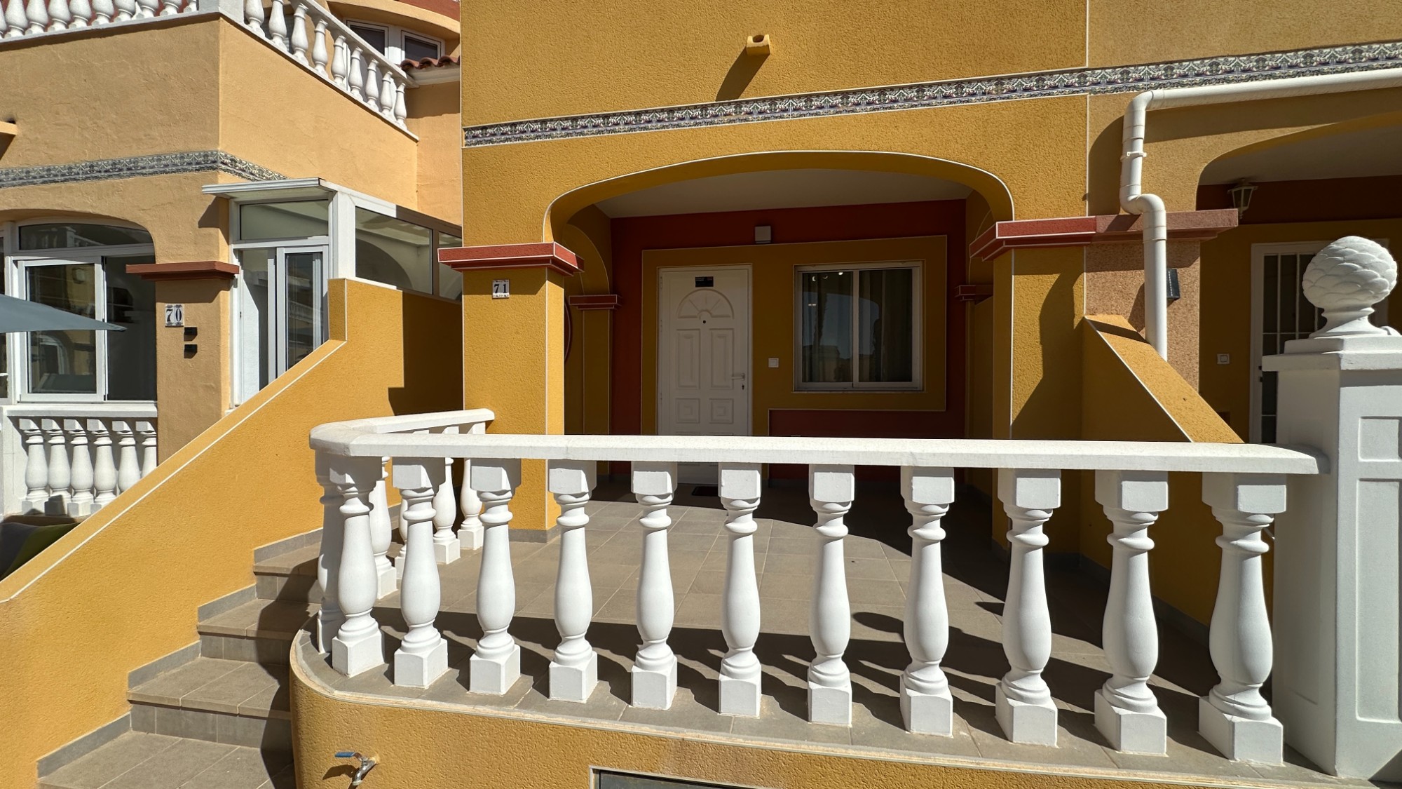 For sale - 2 Bedroom 2 Bathroom Town House in Cabo Roig - Costa Blanca  - Alicante