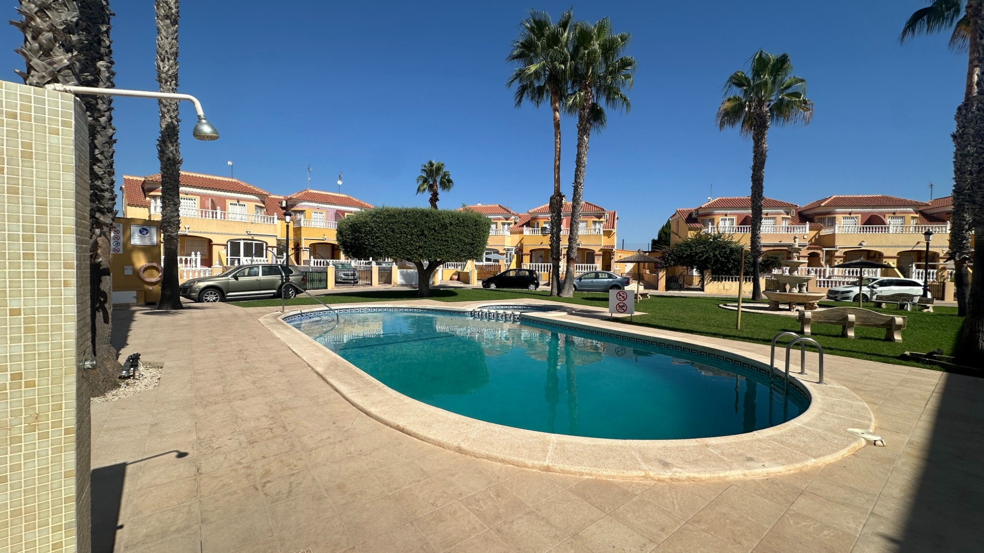 For sale - 2 Bedroom 2 Bathroom Town House in Cabo Roig - Costa Blanca  - Alicante