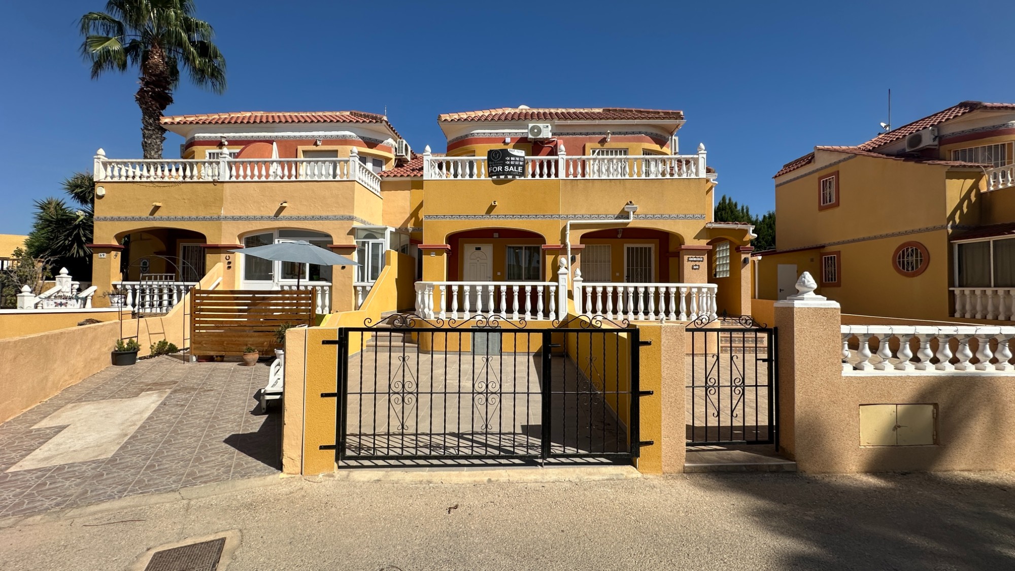 For sale - 2 Bedroom 2 Bathroom Town House in Cabo Roig - Costa Blanca  - Alicante