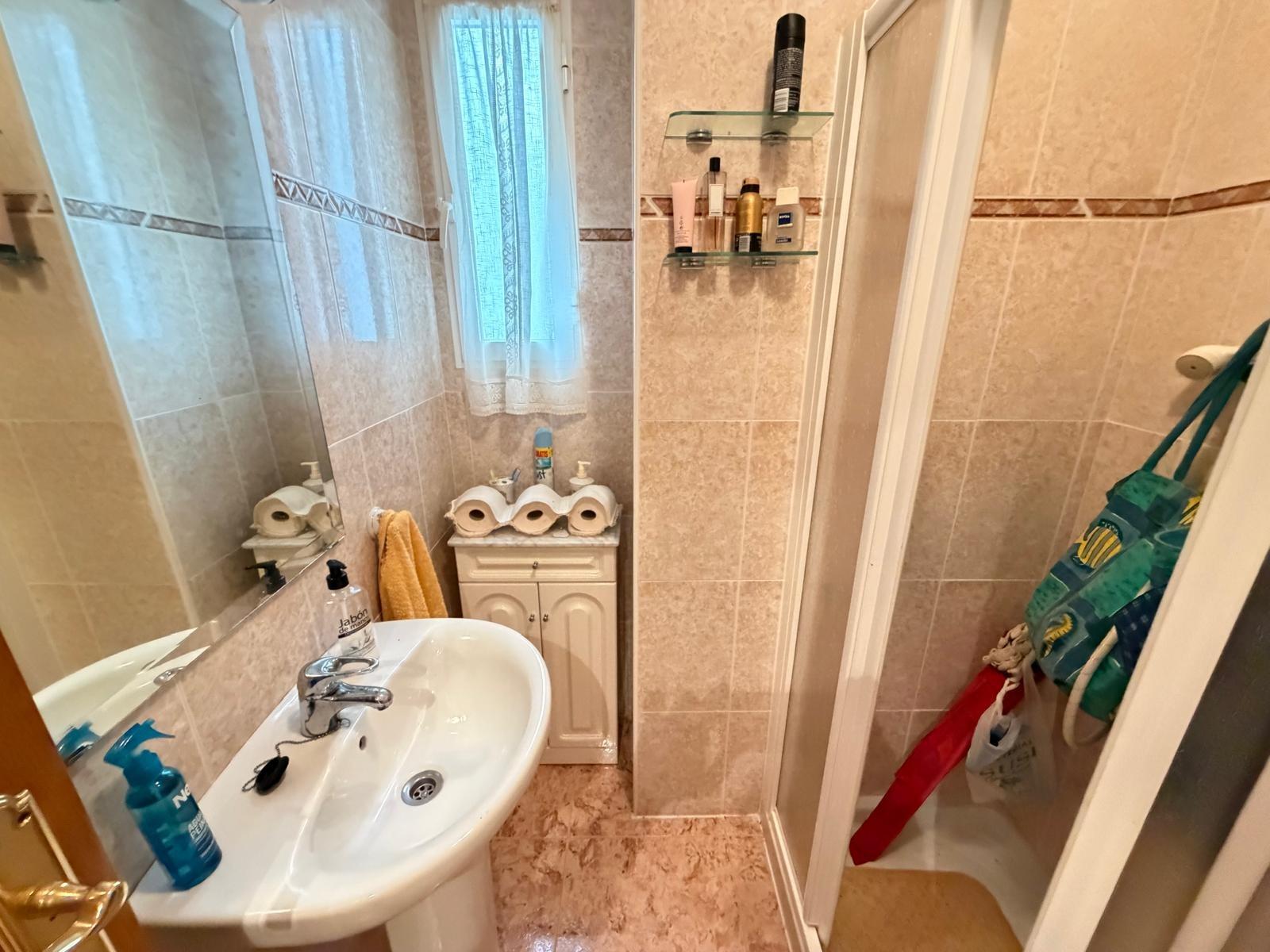 For sale - 3 Bedroom 2 Bathroom Apartment in Torrevieja - Playa Del Cura  - Alicante