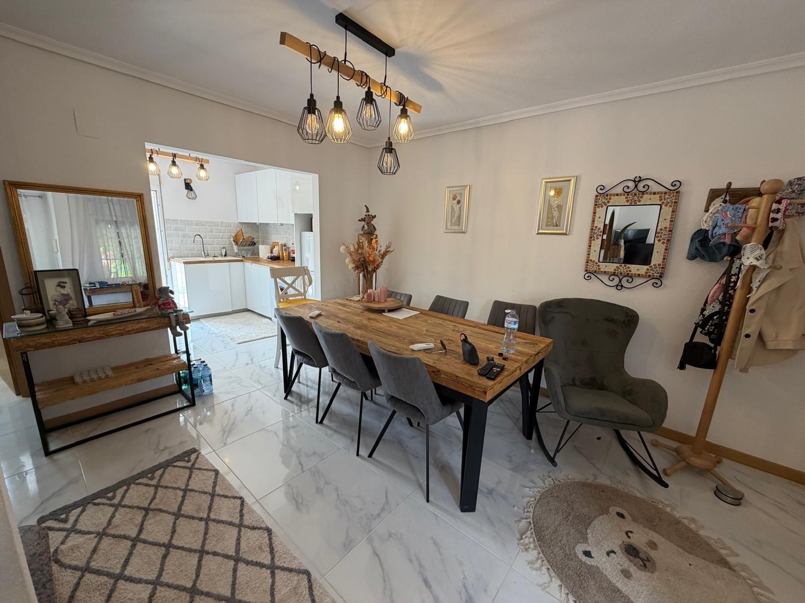 For sale - 3 Bedroom 2 Bathroom Bungalow in Torrevieja - Zona Los Frutales  - Alicante