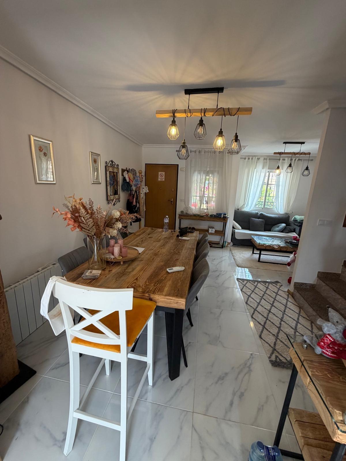 For sale - 3 Bedroom 2 Bathroom Bungalow in Torrevieja - Zona Los Frutales  - Alicante