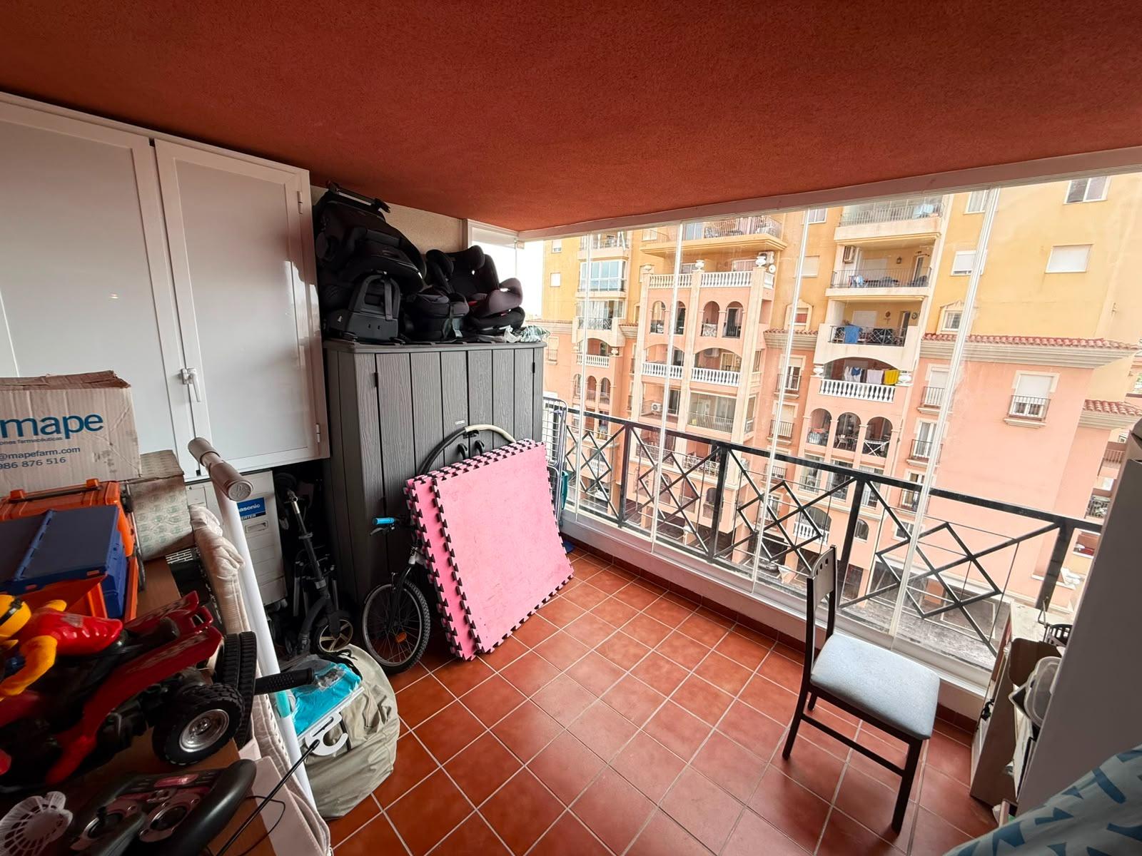 For sale - 3 Bedroom 2 Bathroom Apartment in Torrevieja - Playa De Los Locos  - Alicante