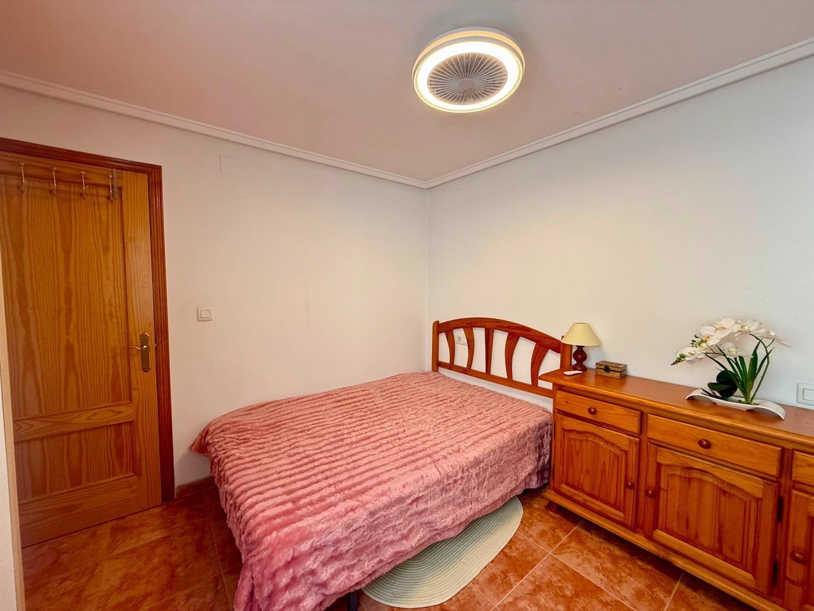 For sale - 3 Bedroom 2 Bathroom Penthouse in Torrevieja - Playa Del Cura  - Alicante
