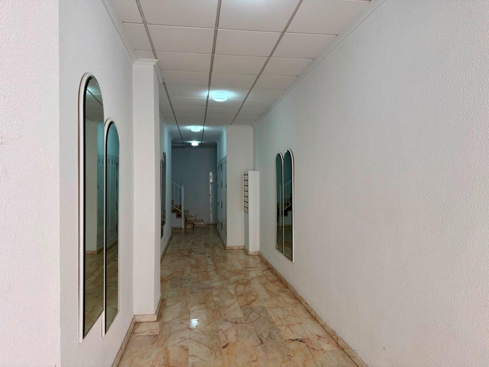 For sale - 3 Bedroom 2 Bathroom Penthouse in Torrevieja - Playa Del Cura  - Alicante