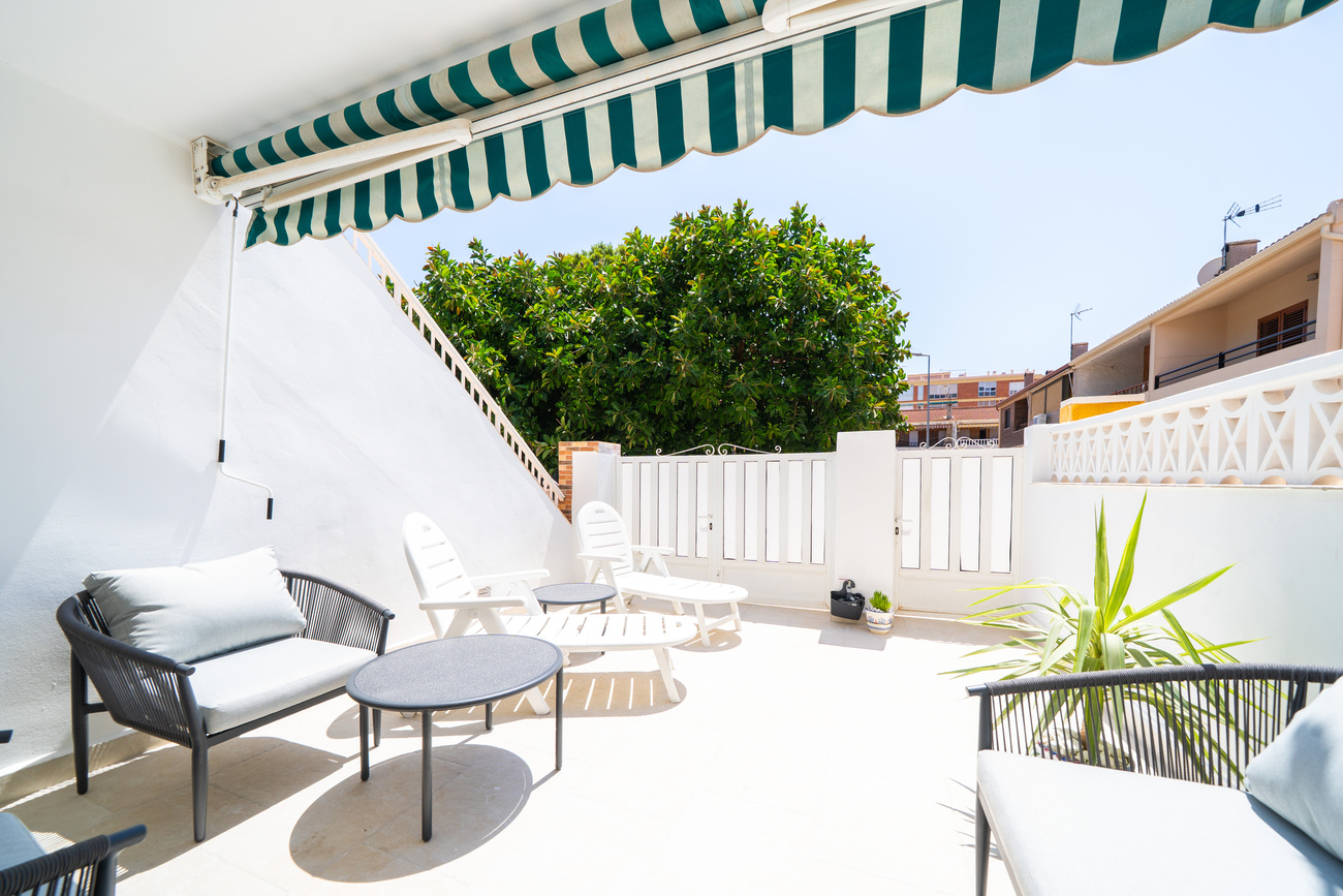 For sale - 2 Bedroom 1 Bathroom Apartment in Torrevieja - La Veleta  - Alicante
