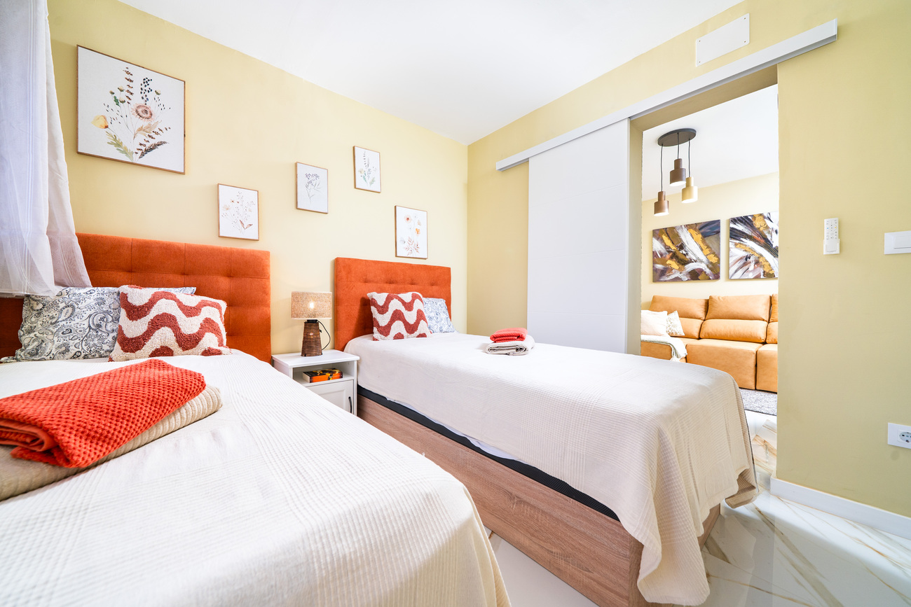 For sale - 2 Bedroom 1 Bathroom Apartment in Torrevieja - La Veleta  - Alicante
