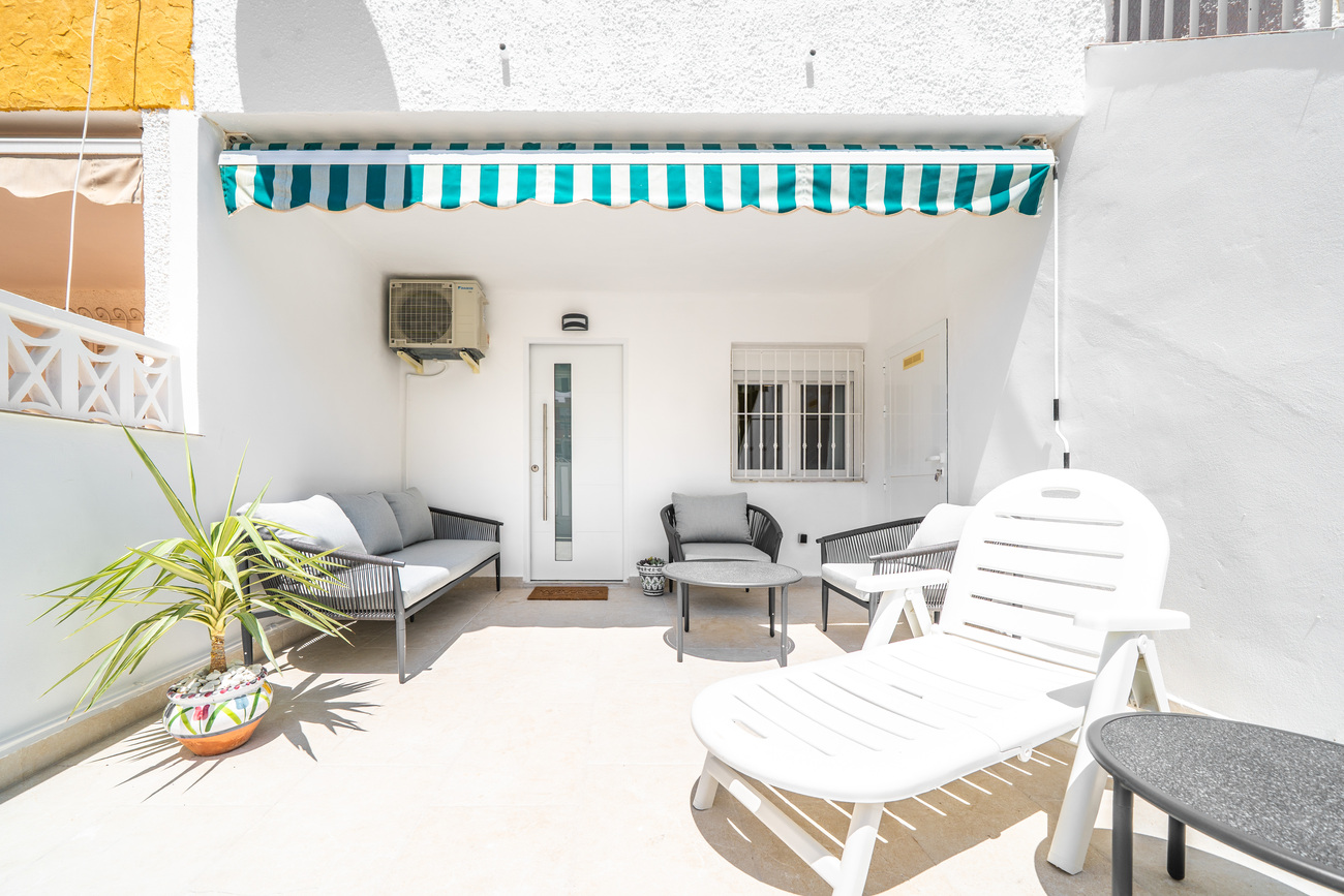 For sale - 2 Bedroom 1 Bathroom Apartment in Torrevieja - La Veleta  - Alicante