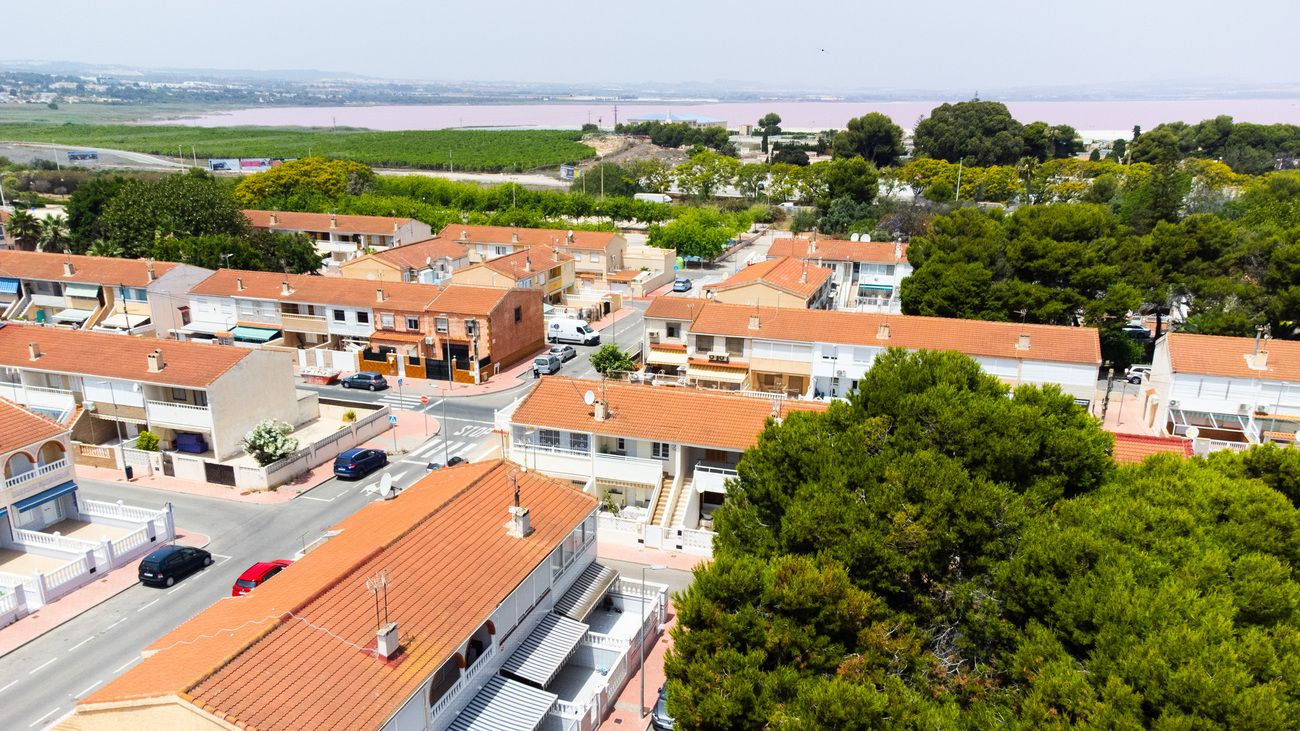 For sale - 2 Bedroom 1 Bathroom Apartment in Torrevieja - La Veleta  - Alicante