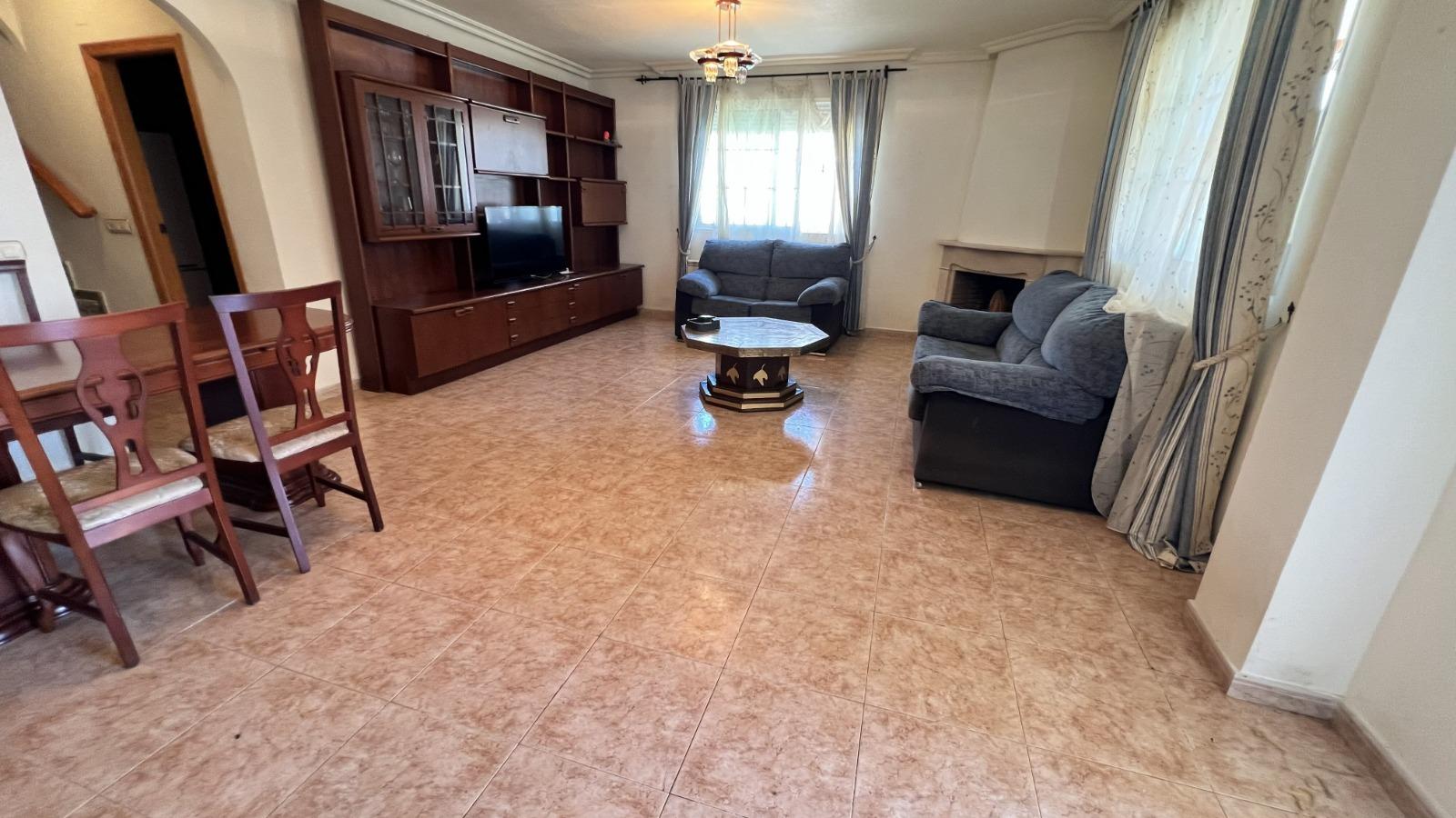 For sale - 3 Bedroom 2 Bathroom Villa in Torrevieja - aguas nuevas  - Alicante
