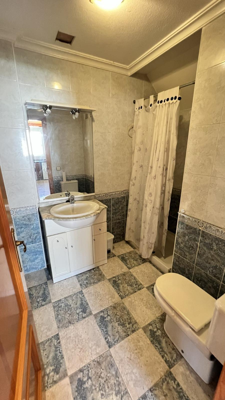 For sale - 3 Bedroom 2 Bathroom Villa in Torrevieja - aguas nuevas  - Alicante