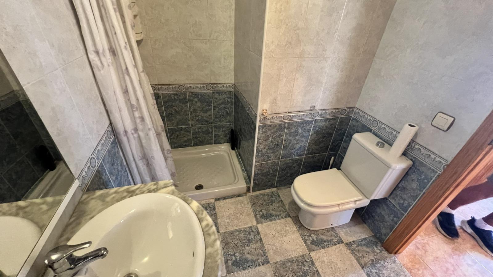 For sale - 3 Bedroom 2 Bathroom Villa in Torrevieja - aguas nuevas  - Alicante