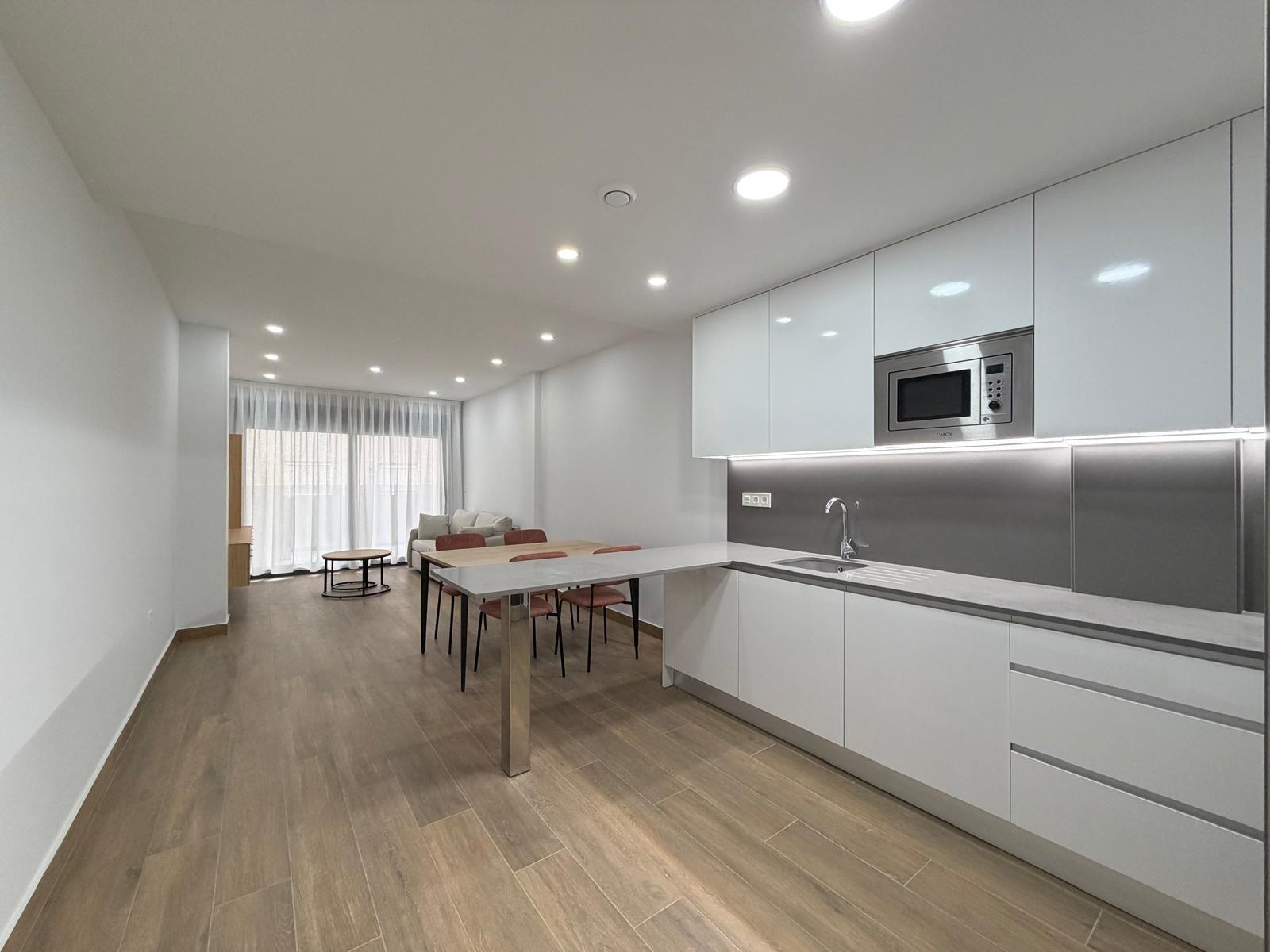 For sale - 2 Bedroom 2 Bathroom Apartment in Torrevieja - Estacion De Autobuses  - Alicante
