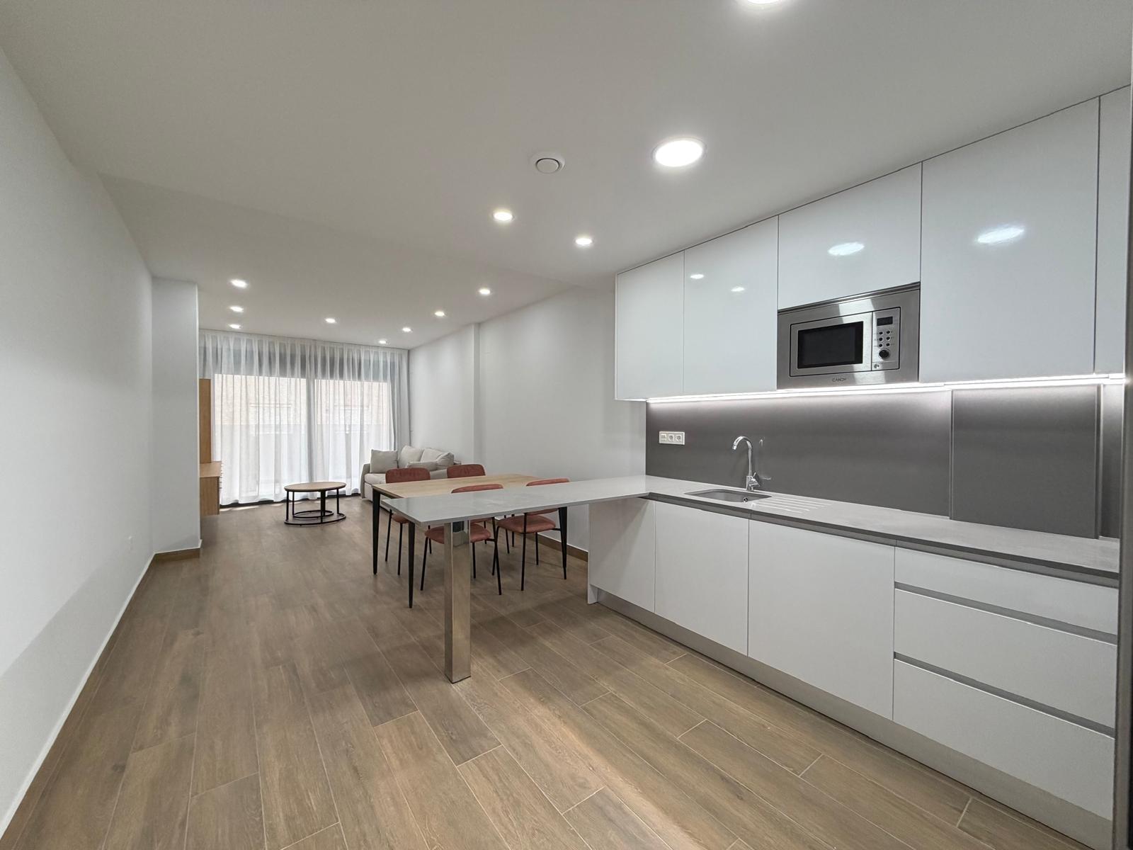 For sale - 2 Bedroom 2 Bathroom Apartment in Torrevieja - Estacion De Autobuses  - Alicante