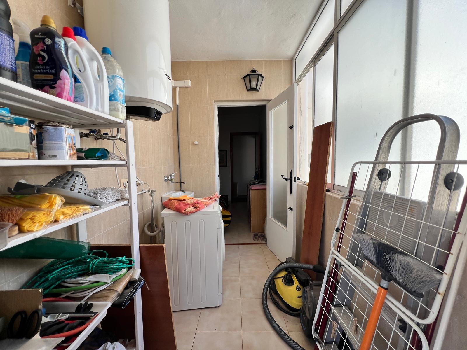 For sale - 2 Bedroom 1 Bathroom Apartment in Torrevieja - Centro  - Alicante