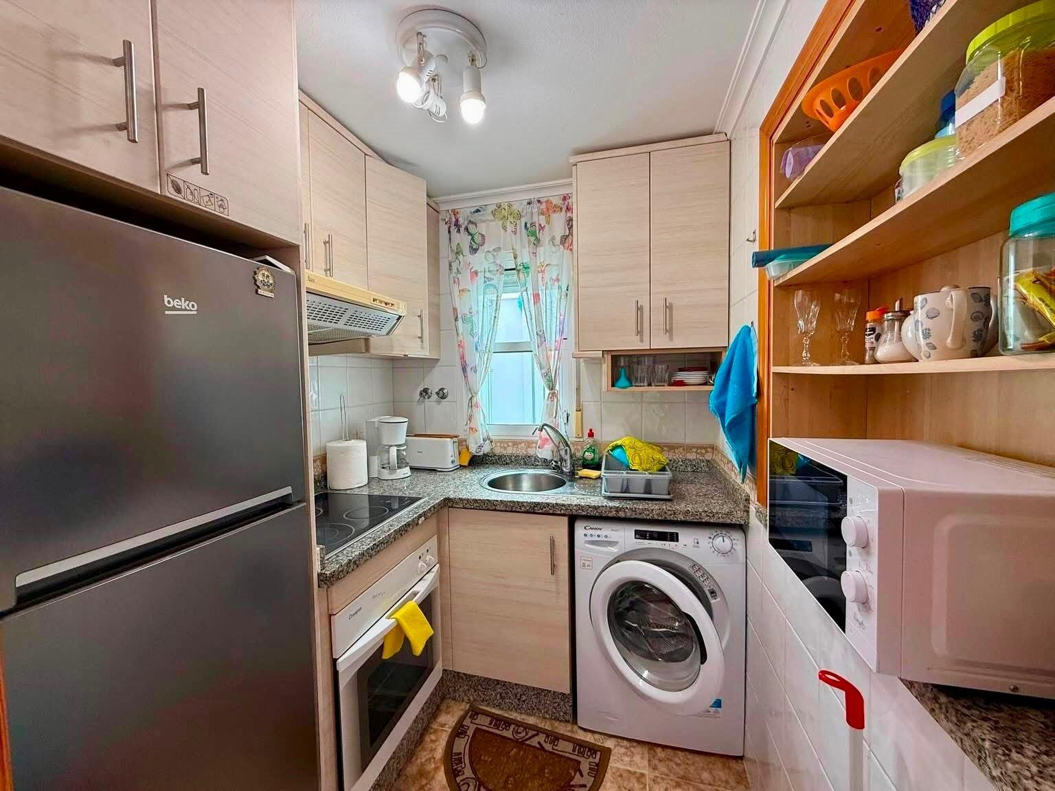 For sale - 2 Bedroom 1 Bathroom Apartment in Torrevieja - Playa Del Cura  - Alicante