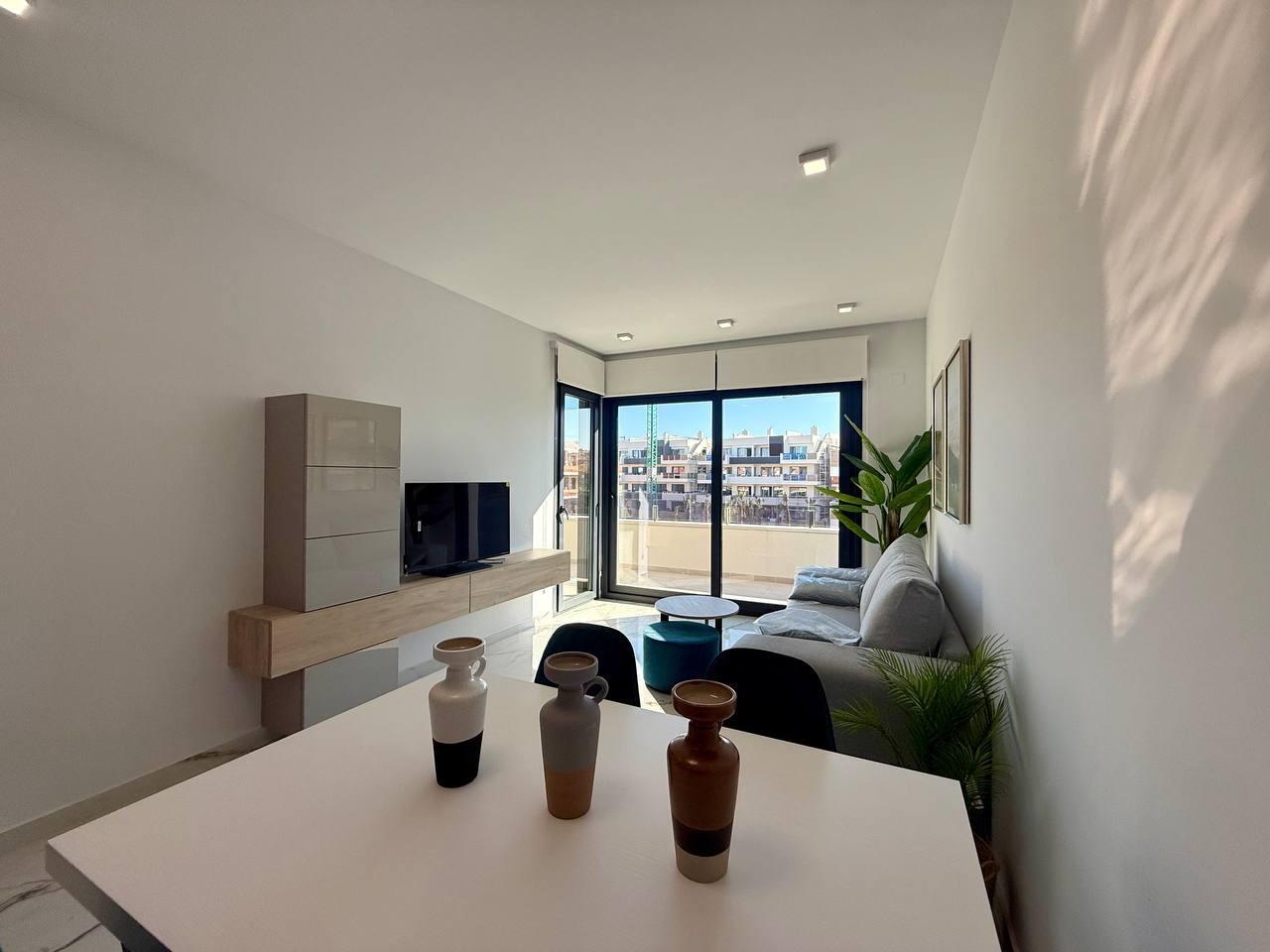 For sale - 2 Bedroom 2 Bathroom Penthouse in Villamartin - Pau 8  - Alicante
