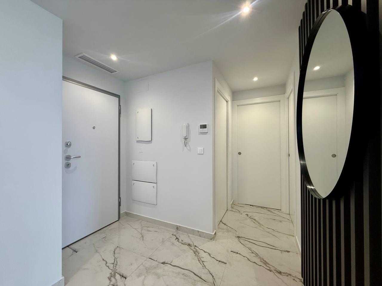 For sale - 2 Bedroom 2 Bathroom Penthouse in Villamartin - Pau 8  - Alicante