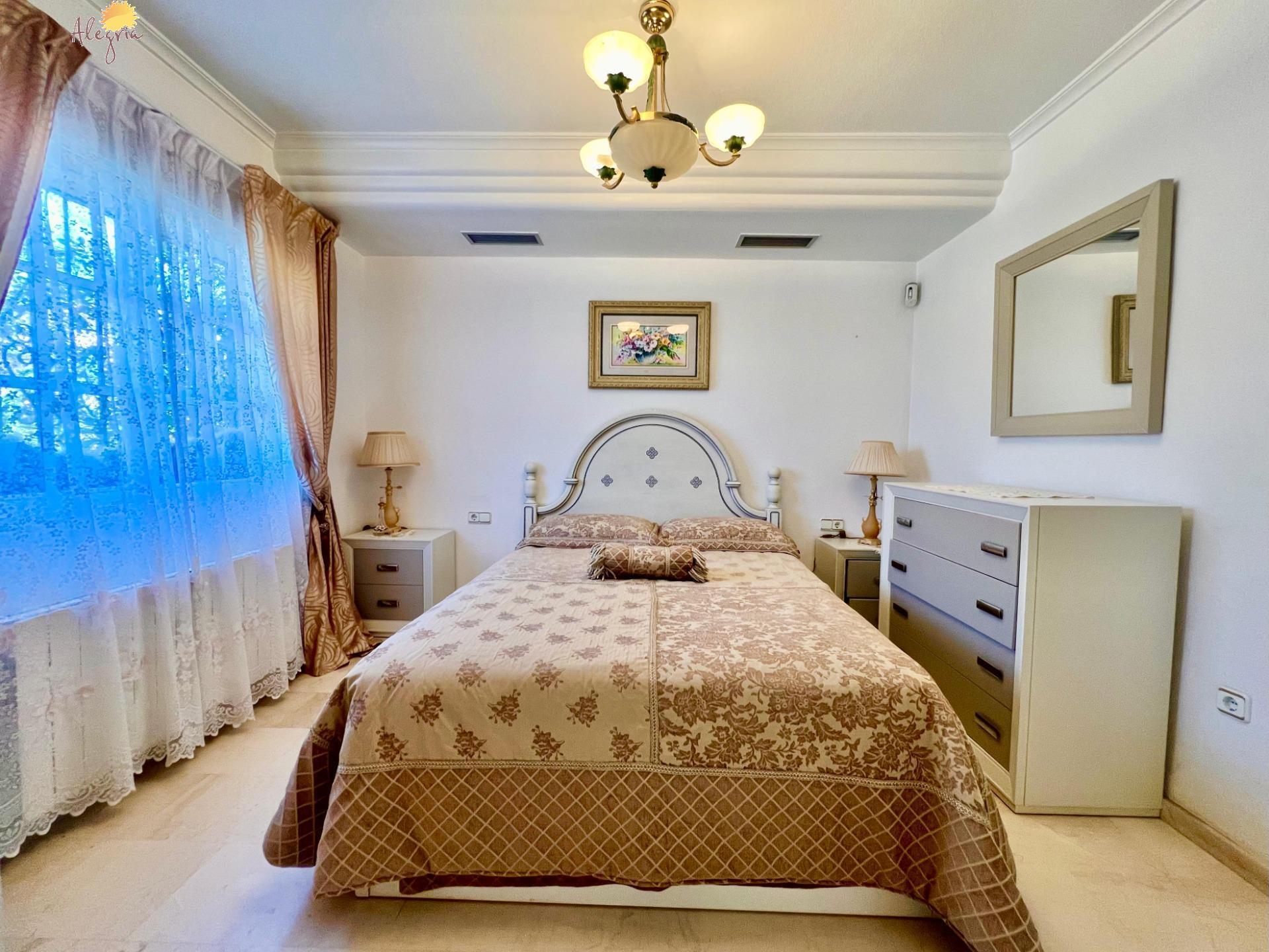 For sale - 3 Bedroom 2 Bathroom Villa in Torrevieja - Los Balcones - Los Altos Del Edén  - Alicante