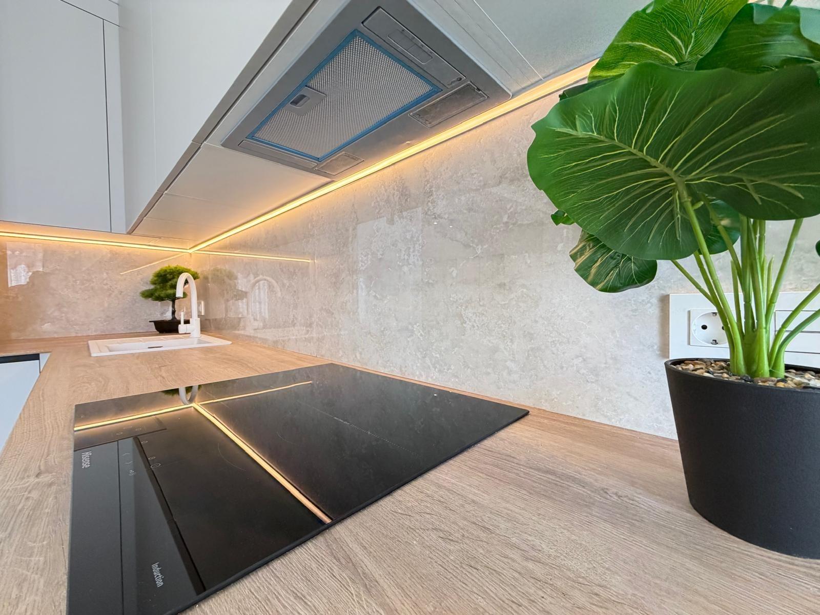 For sale - 3 Bedroom 1 Bathroom Penthouse in Torrevieja - Playa Del Cura  - Alicante