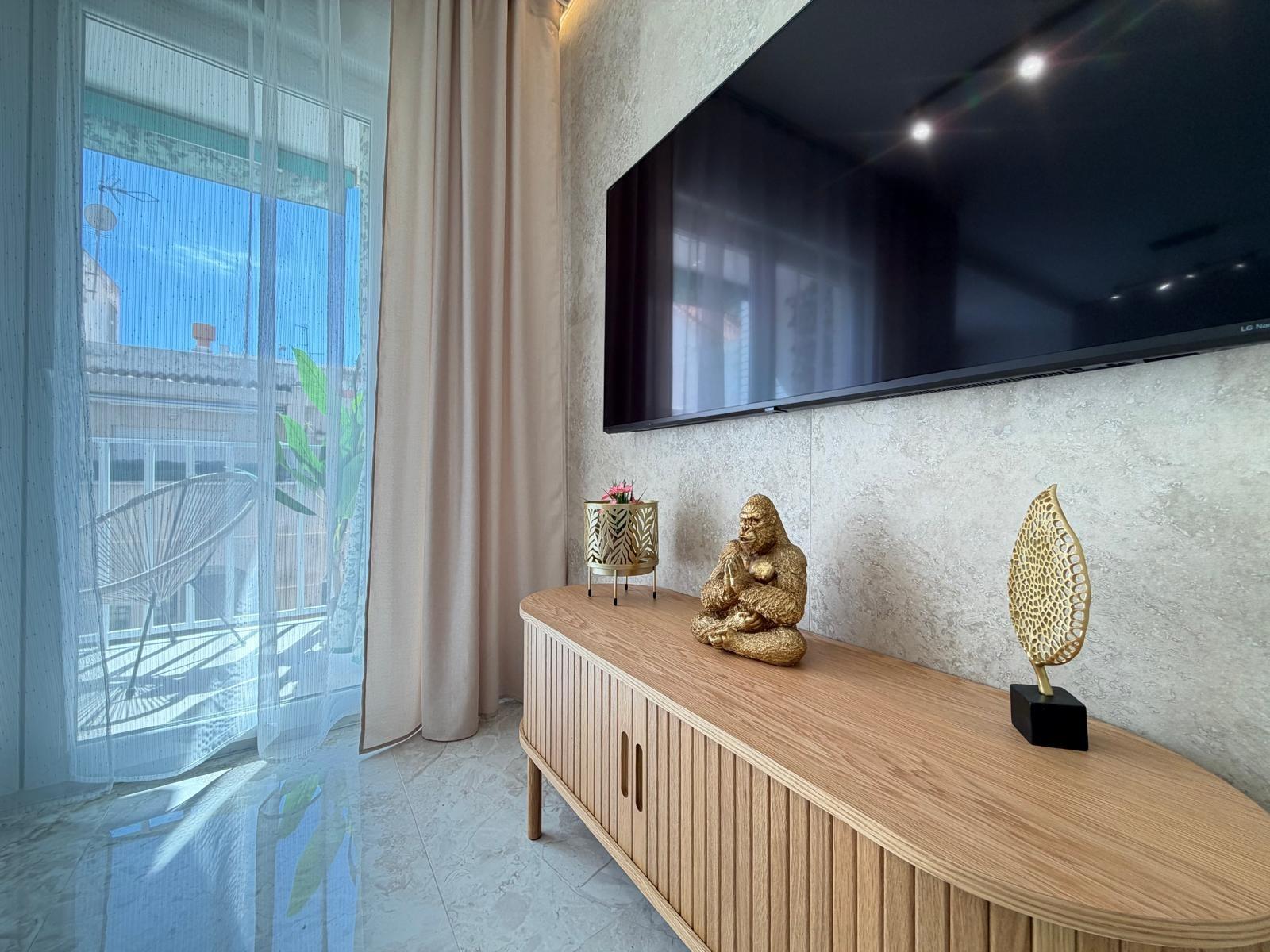 For sale - 3 Bedroom 1 Bathroom Penthouse in Torrevieja - Playa Del Cura  - Alicante