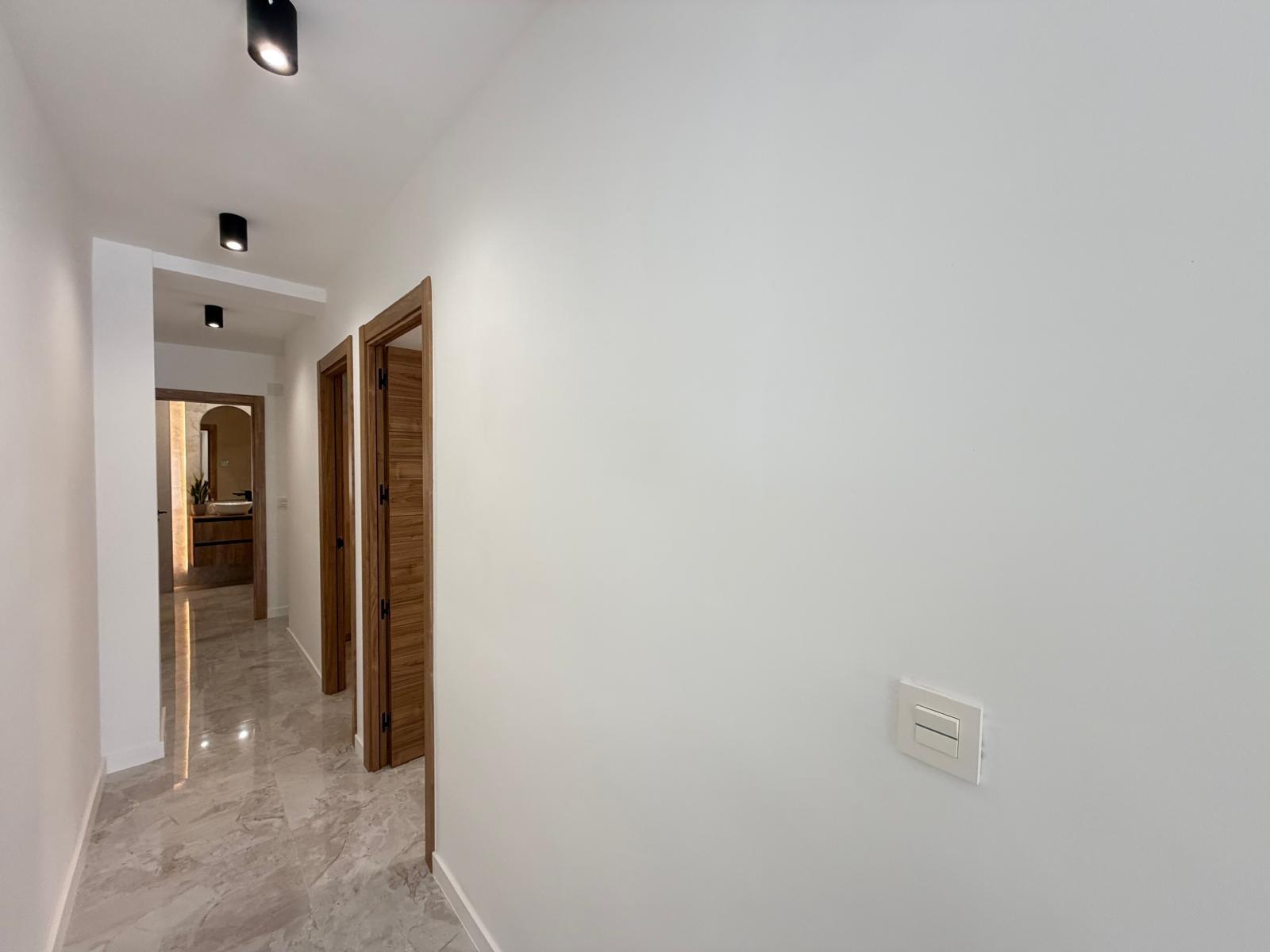 For sale - 3 Bedroom 1 Bathroom Penthouse in Torrevieja - Playa Del Cura  - Alicante