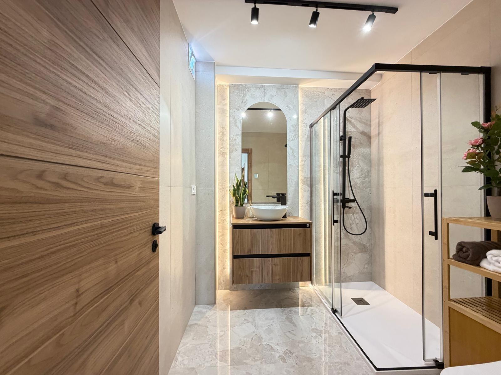 For sale - 3 Bedroom 1 Bathroom Penthouse in Torrevieja - Playa Del Cura  - Alicante