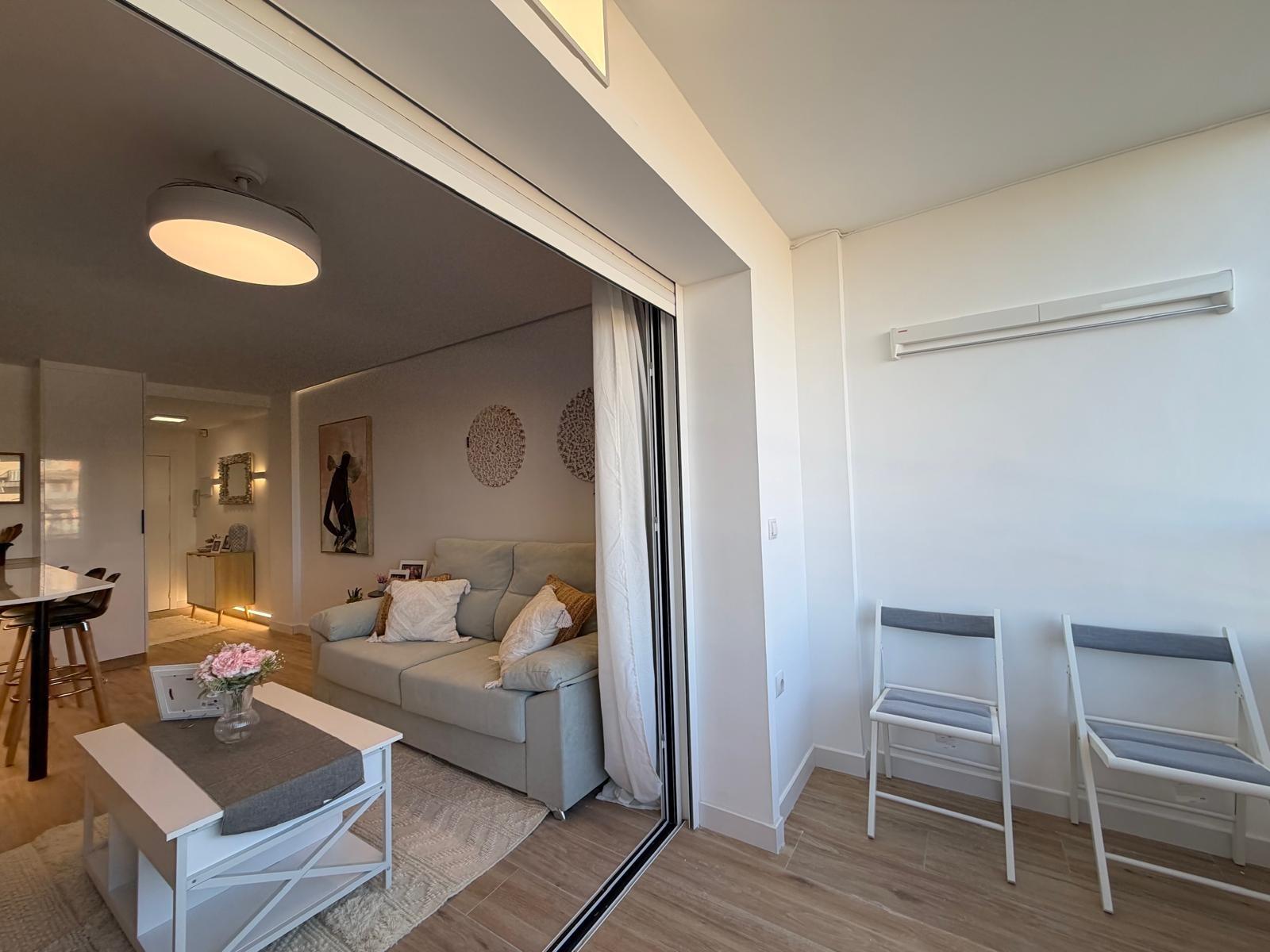 For sale - 3 Bedroom 2 Bathroom Apartment in Punta Prima  - Punta Prima  - Alicante