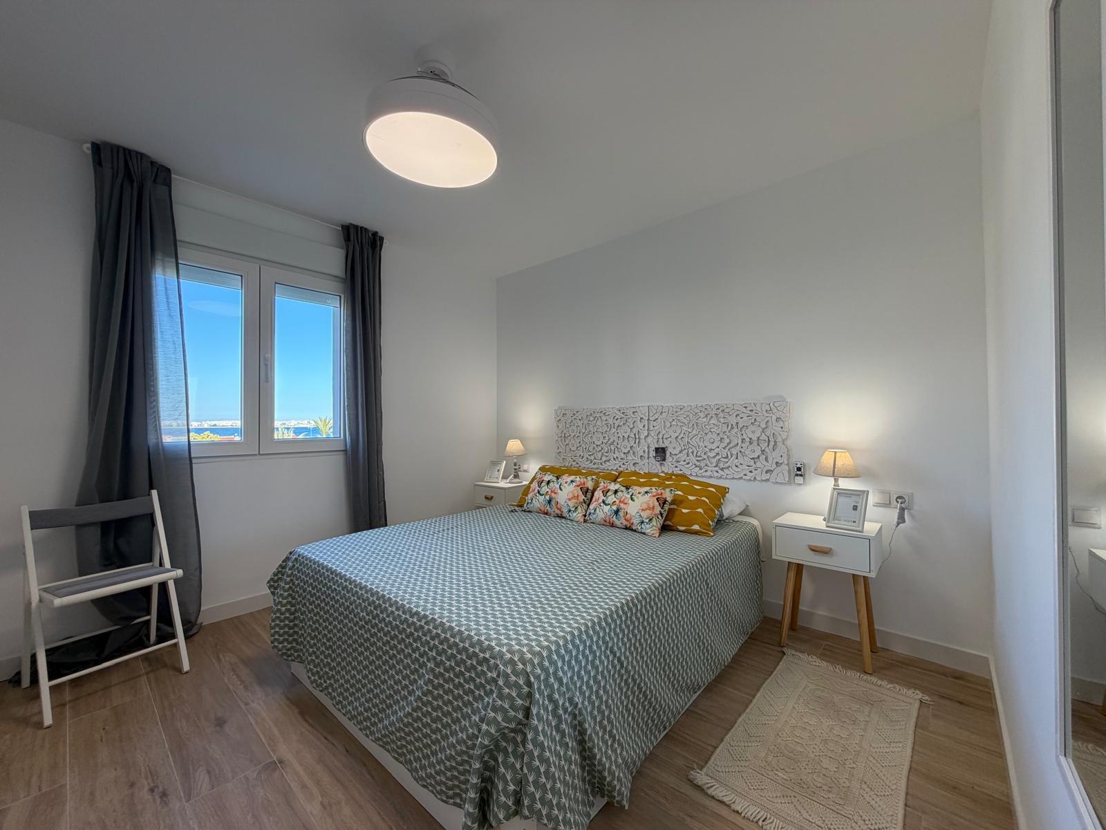 For sale - 3 Bedroom 2 Bathroom Apartment in Punta Prima  - Punta Prima  - Alicante