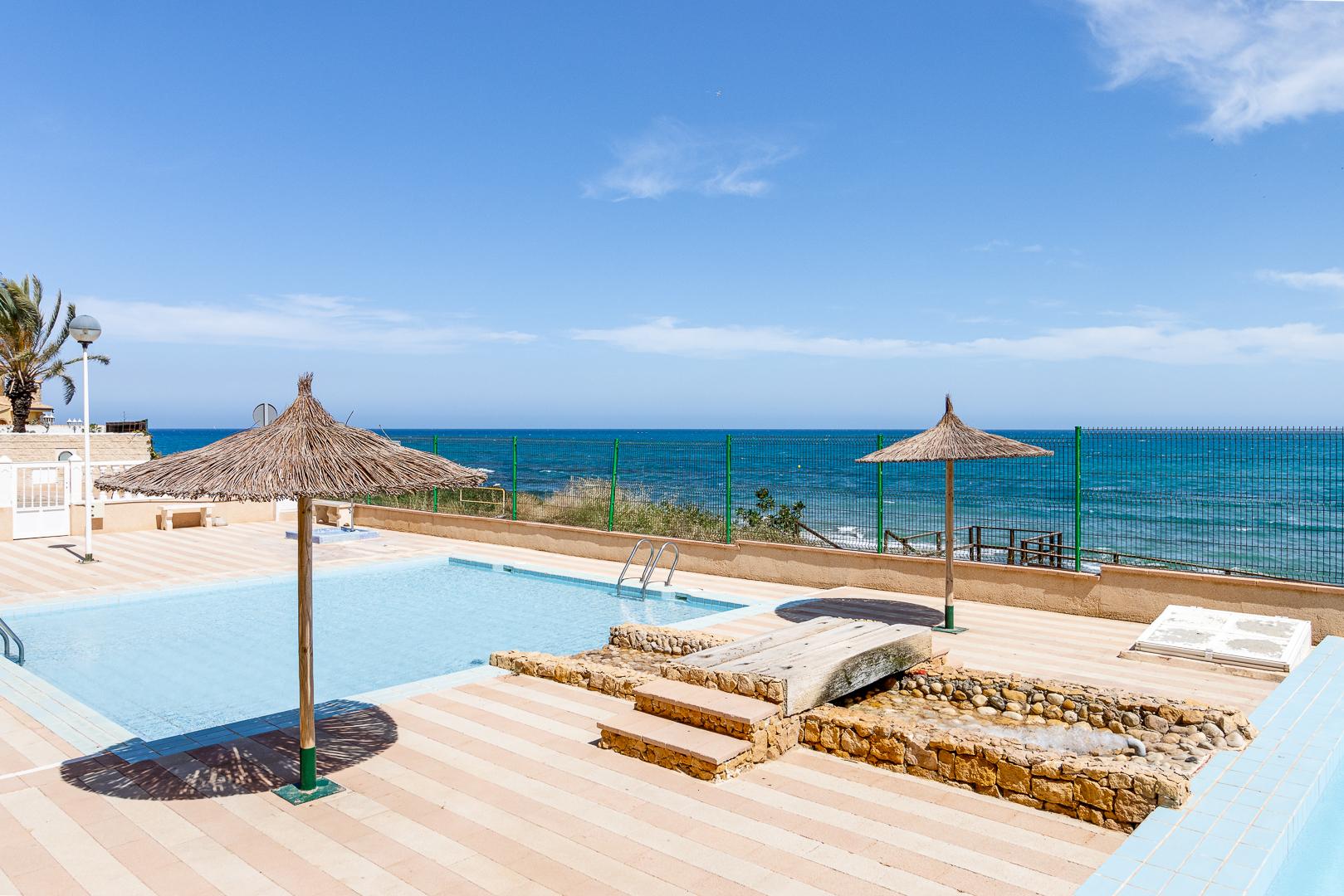 For sale - 2 Bedroom 1 Bathroom Apartment in La Mata - Costa Blanca  - Alicante