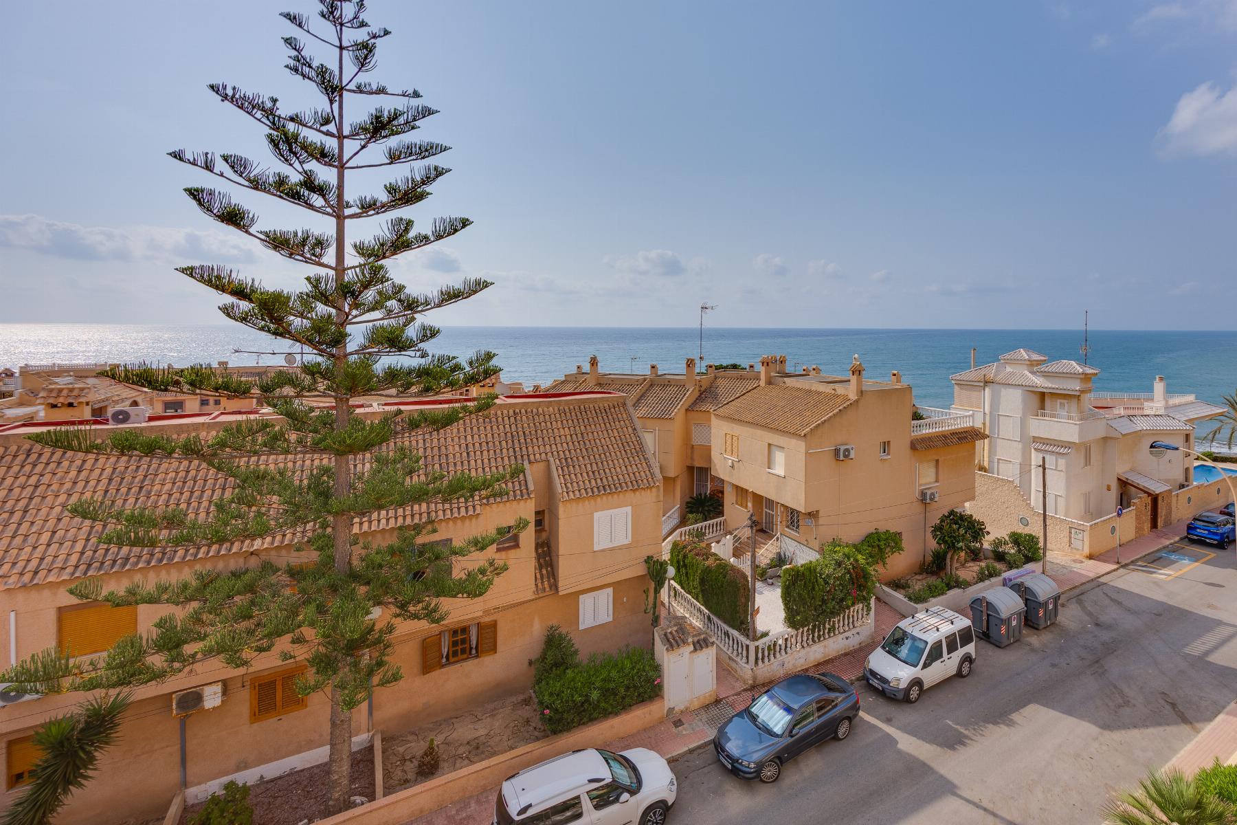 For sale - 2 Bedroom 1 Bathroom Apartment in La Mata - Costa Blanca  - Alicante