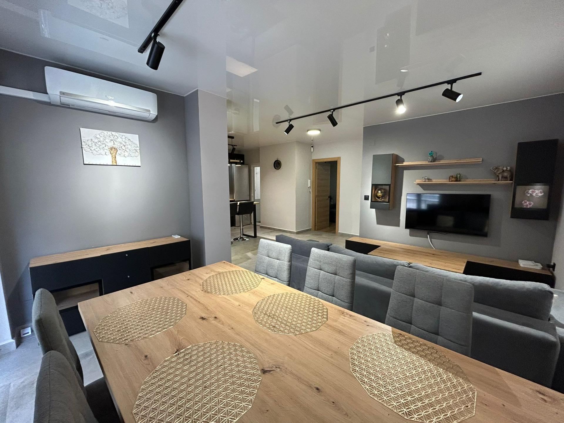 For sale - 3 Bedroom 2 Bathroom Apartment in Torrevieja - Estacion De Autobuses  - Alicante