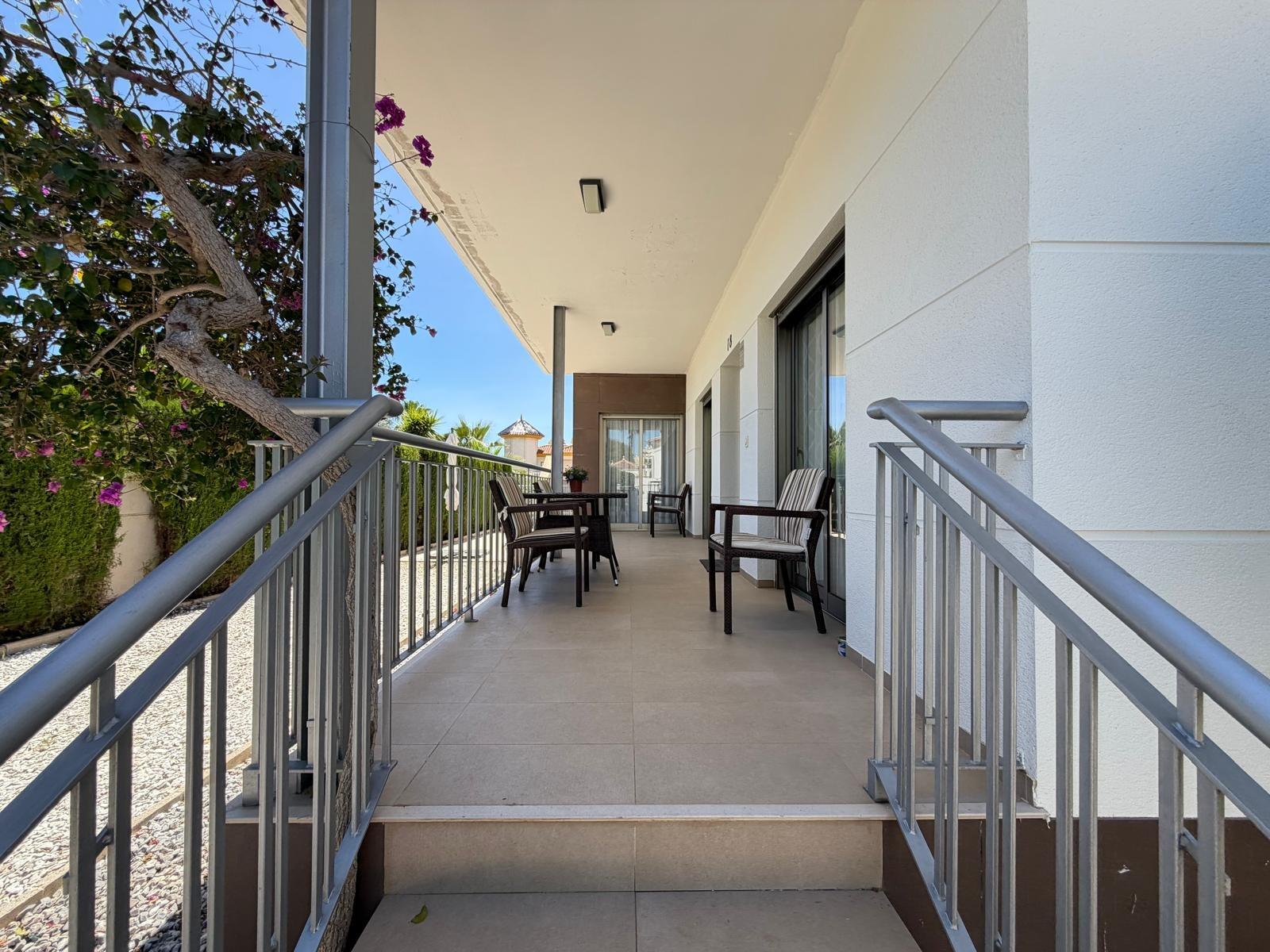 For sale - 4 Bedroom 3 Bathroom Villa in Ciudad Quesada - Dona Pepa  - Alicante