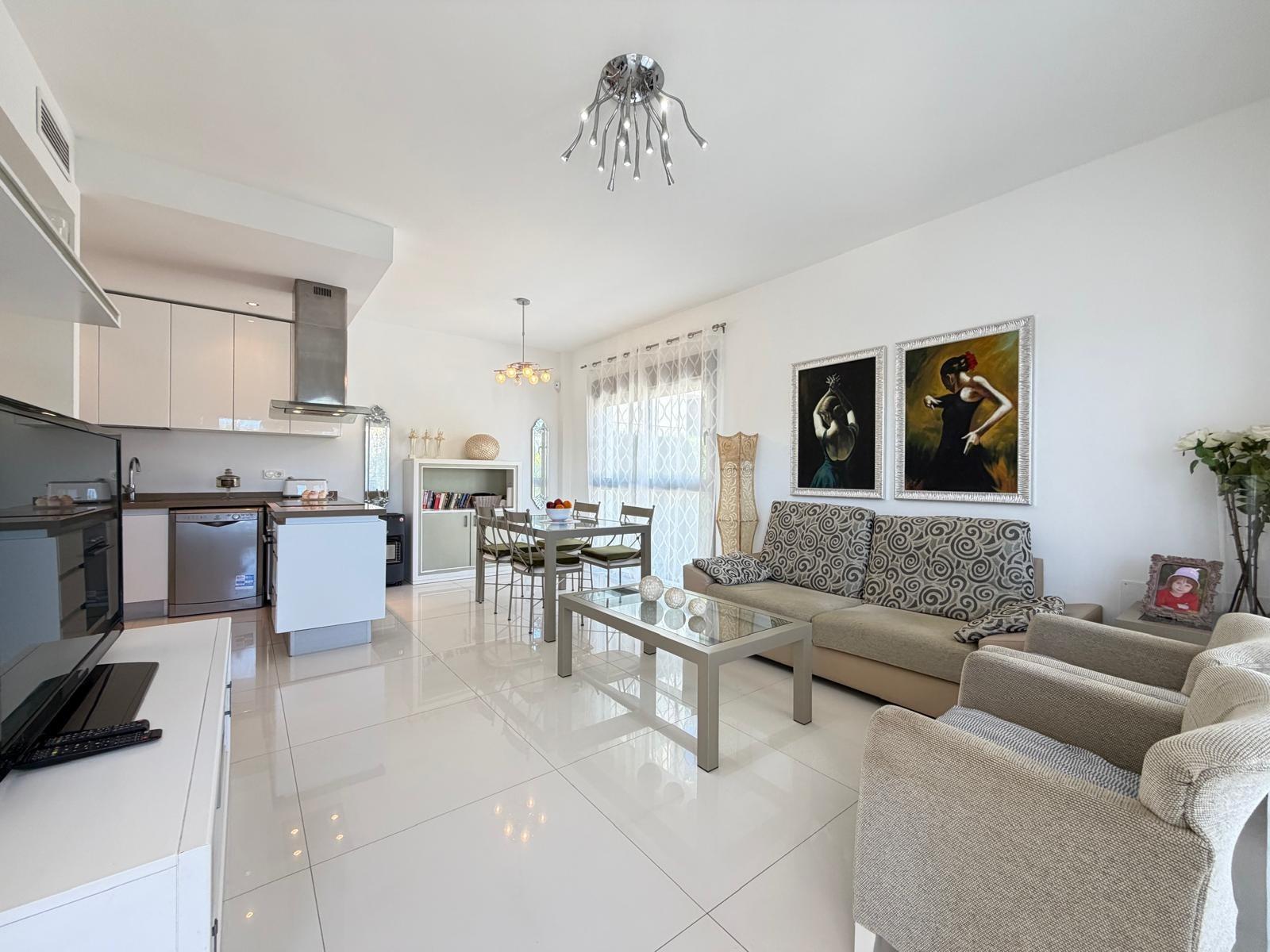 For sale - 4 Bedroom 3 Bathroom Villa in Ciudad Quesada - Dona Pepa  - Alicante