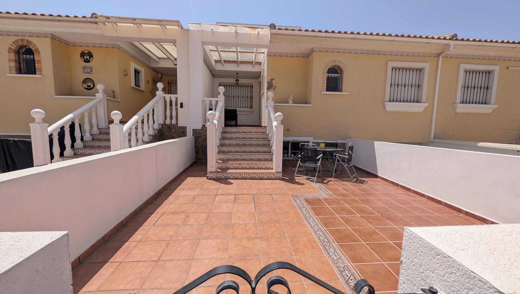 For sale - 5 Bedroom 3 Bathroom Linked Villa in Lo Crispen - Lo Crispen - Alicante