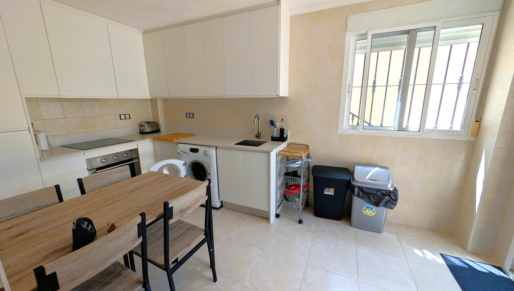 For sale - 5 Bedroom 3 Bathroom Linked Villa in Lo Crispen - Lo Crispen - Alicante