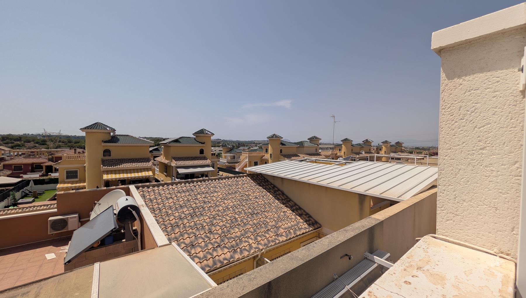 For sale - 5 Bedroom 3 Bathroom Linked Villa in Lo Crispen - Lo Crispen - Alicante