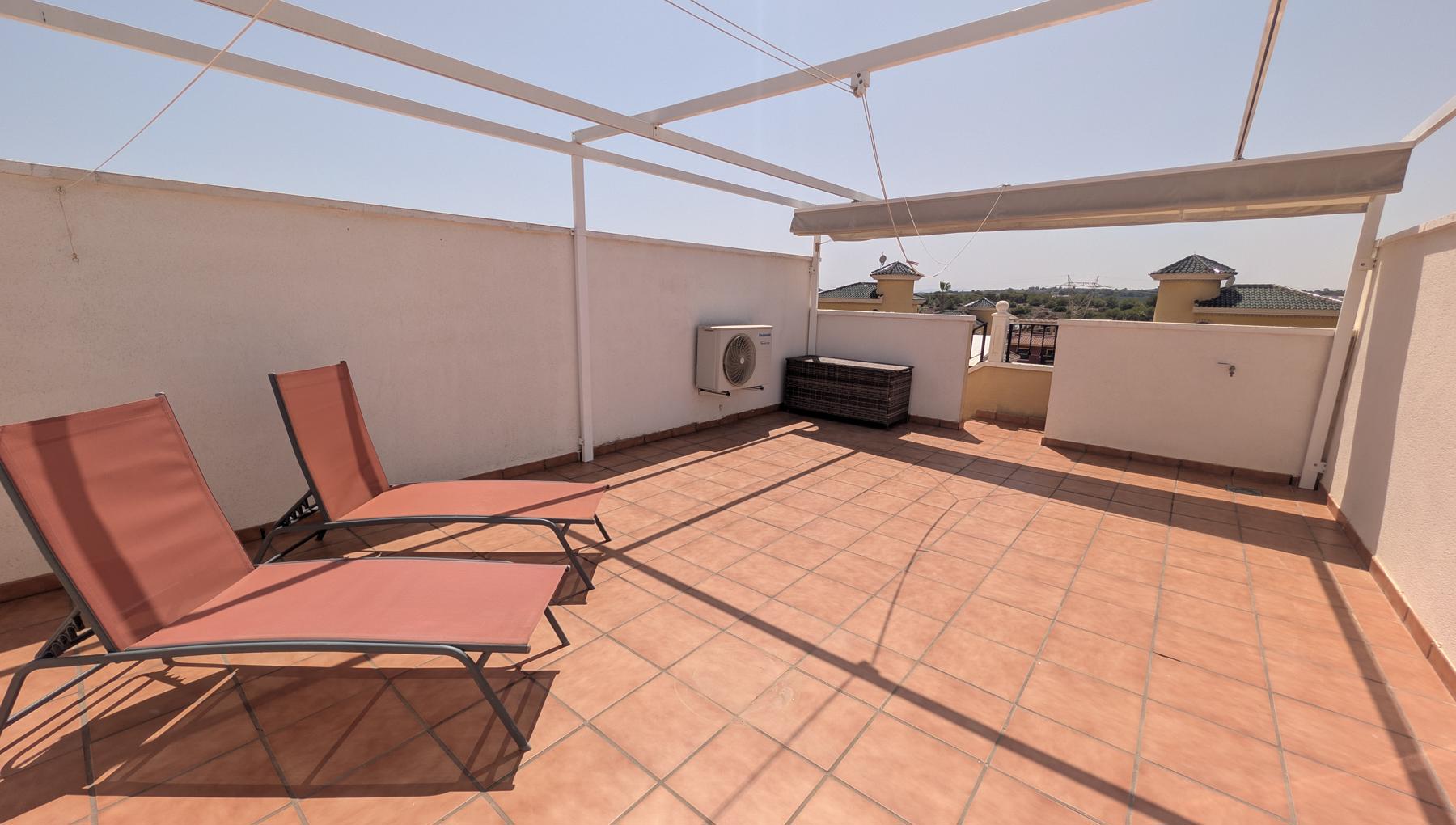 For sale - 5 Bedroom 3 Bathroom Linked Villa in Lo Crispen - Lo Crispen - Alicante