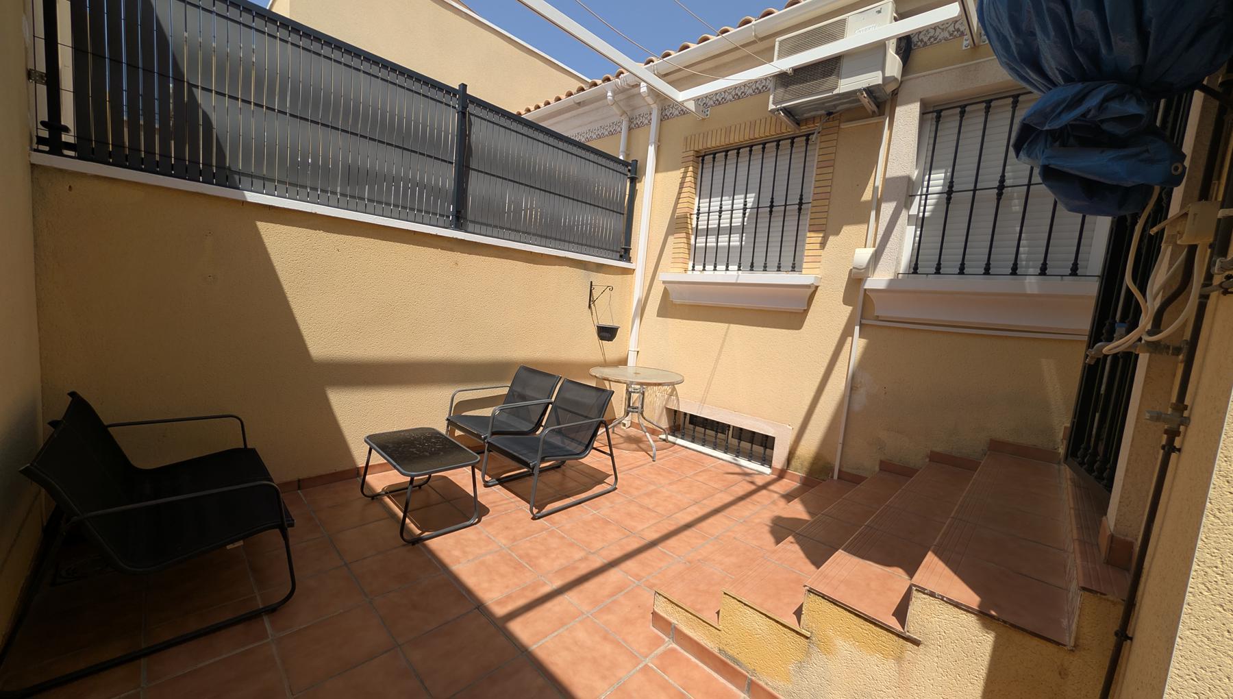 For sale - 5 Bedroom 3 Bathroom Linked Villa in Lo Crispen - Lo Crispen - Alicante