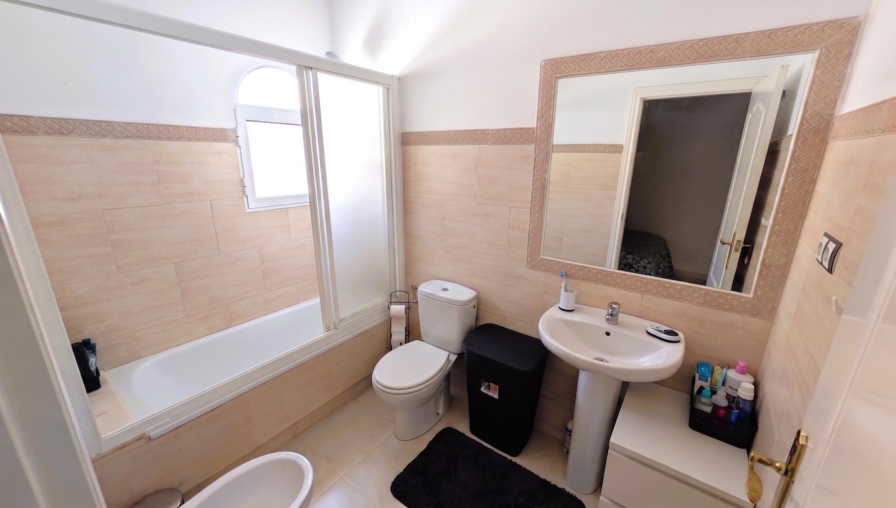 For sale - 5 Bedroom 3 Bathroom Linked Villa in Lo Crispen - Lo Crispen - Alicante