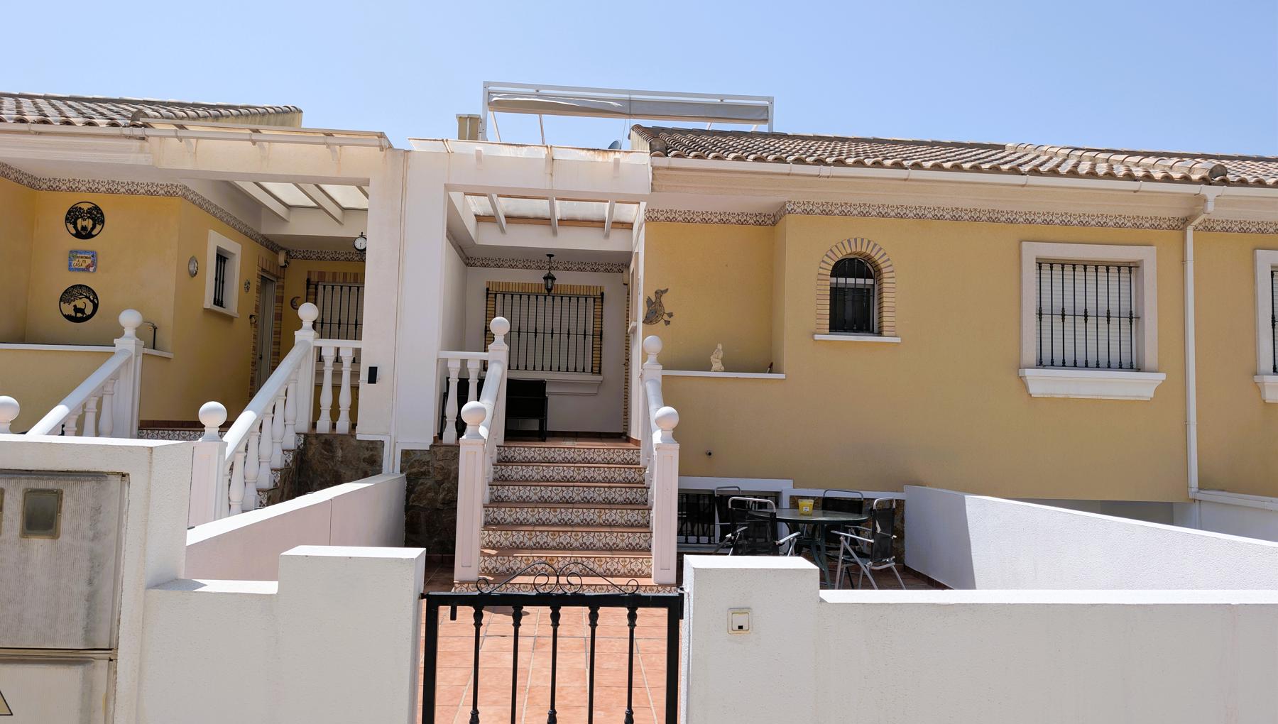 For sale - 5 Bedroom 3 Bathroom Linked Villa in Lo Crispen - Lo Crispen - Alicante