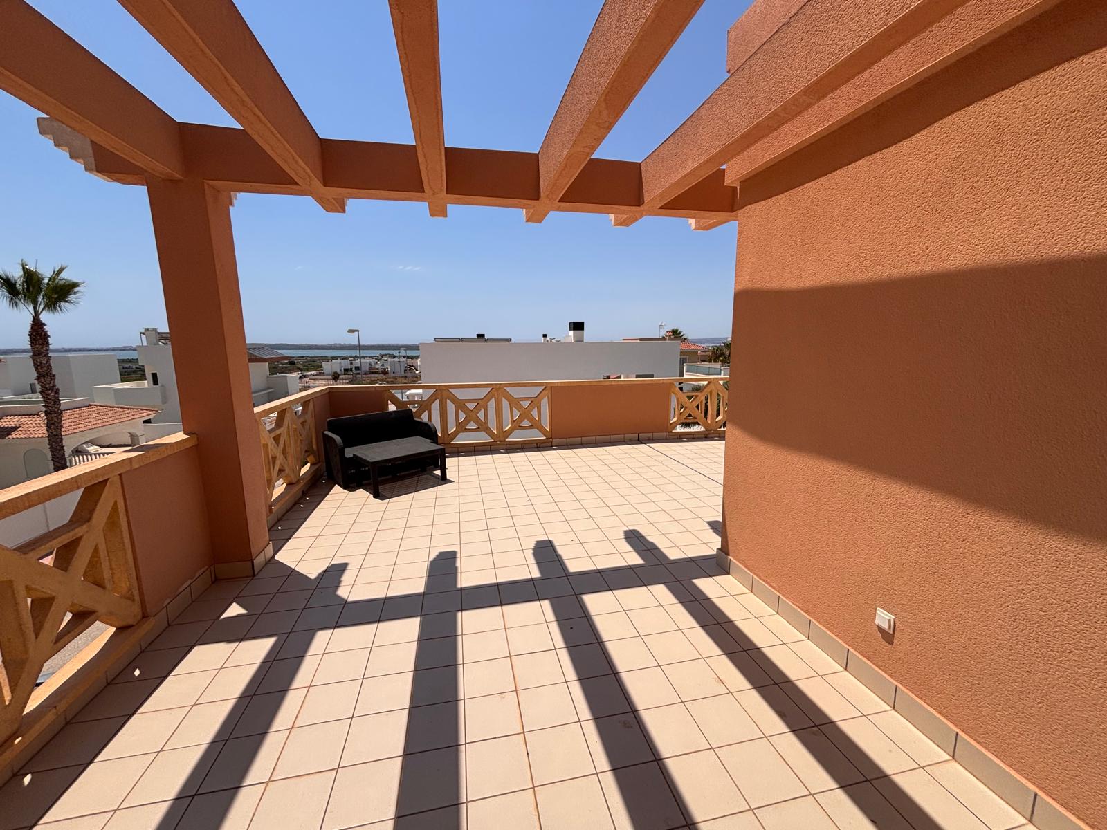 For sale - 4 Bedroom 2 Bathroom Detached Villa in Urbanización Ciudad Quesada - Urbanización Ciudad Quesada  - Alicante