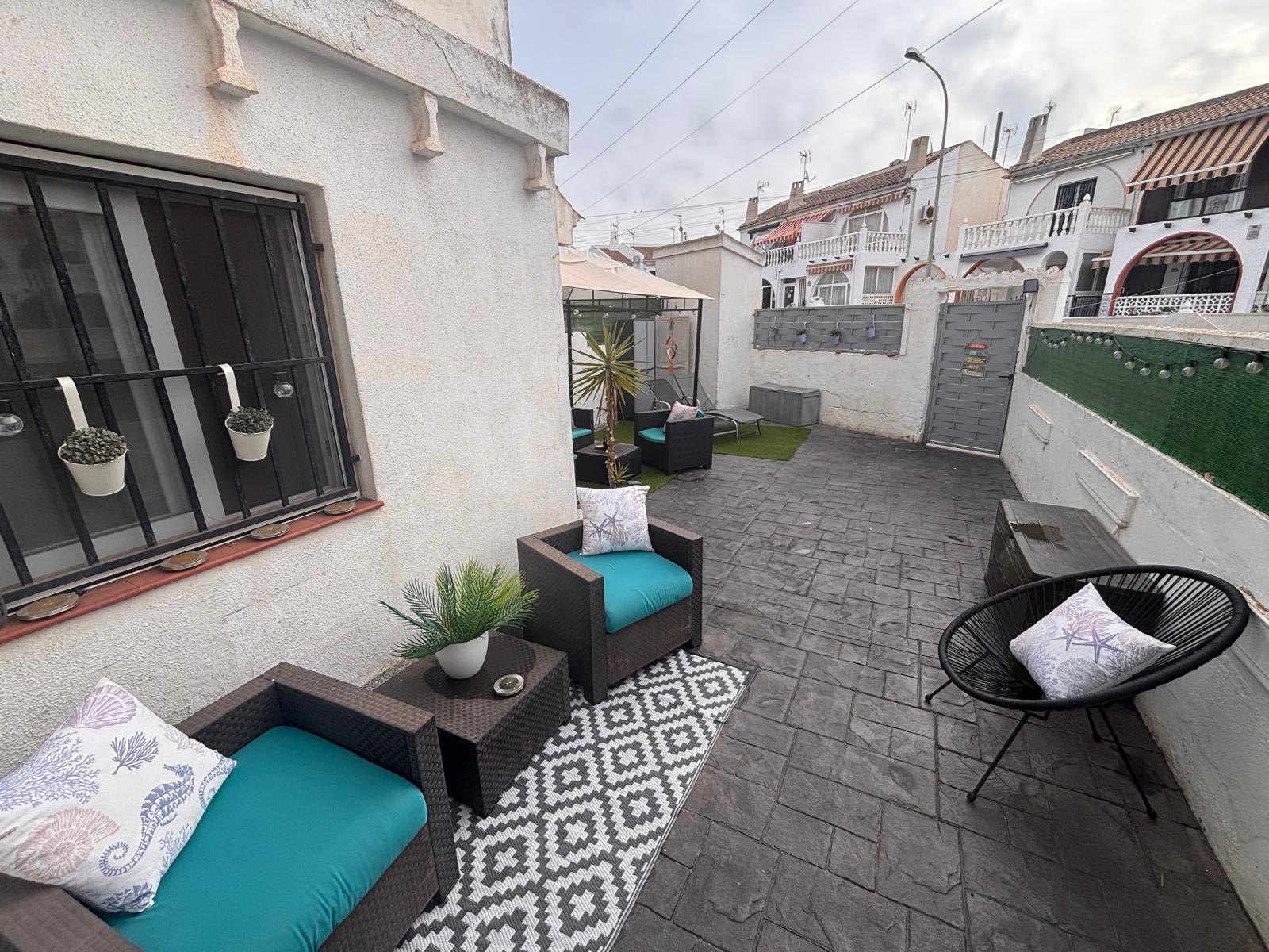 For sale - 2 Bedroom 1 Bathroom Apartment - Ground Floor in Urbanización El Chaparral - Urbanización El Chaparral  - Alicante