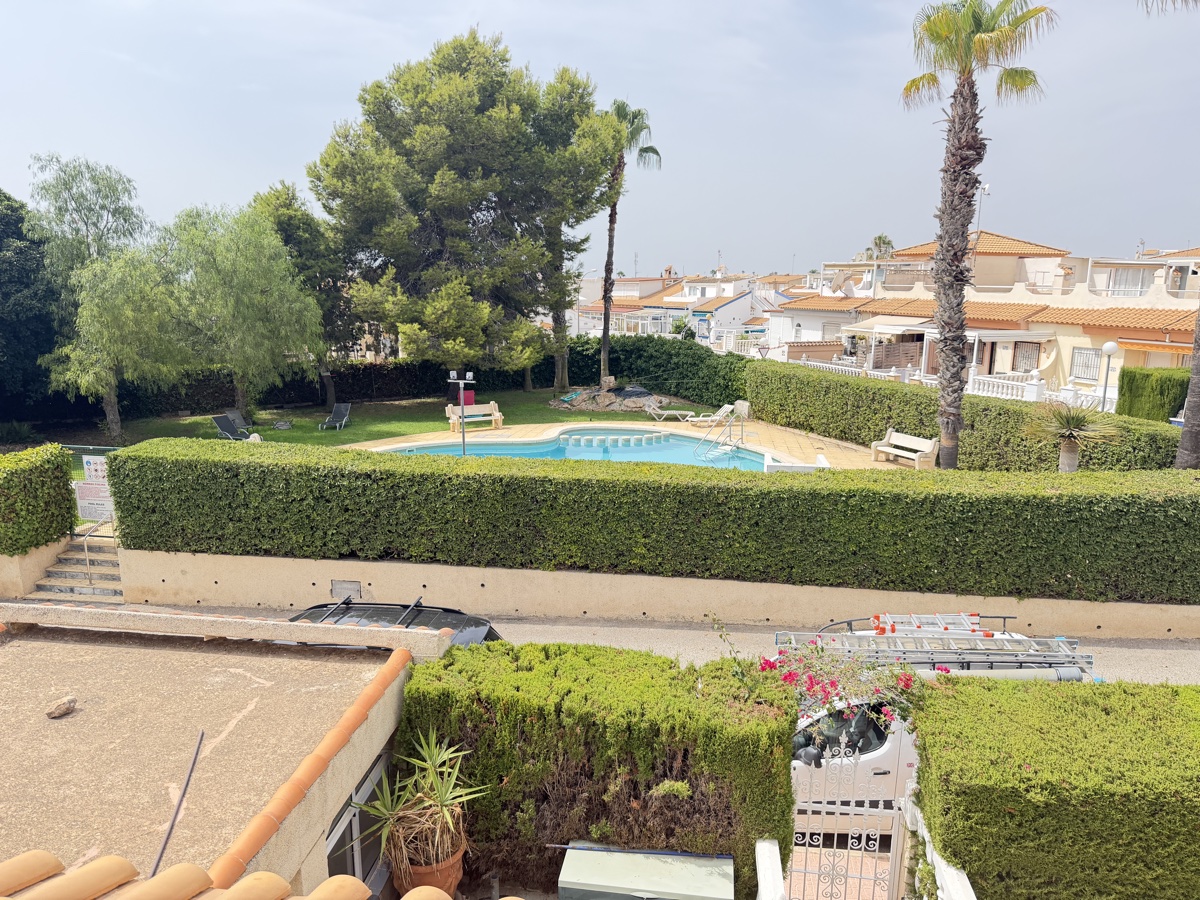 For sale - 3 Bedroom 2 Bathroom Quad in La Florida, Playa Flamenca - , La Florida, Alicante, Spain - Alicante