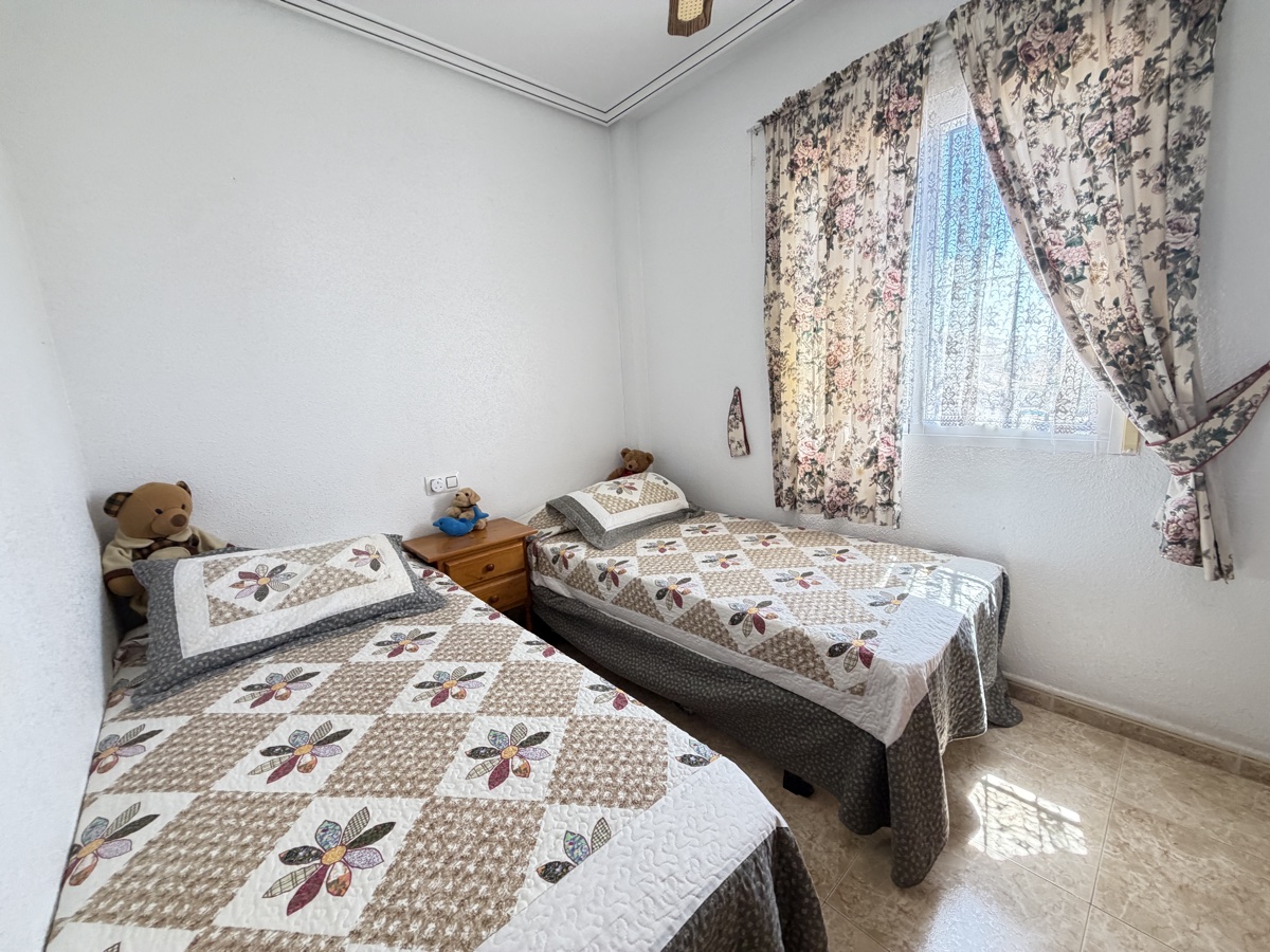 For sale - 3 Bedroom 2 Bathroom Apartment in La Zenia - , La Zenia, Alicante, Spain - Alicante
