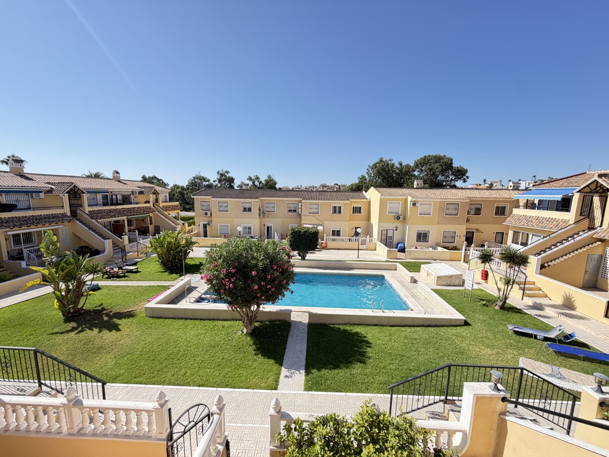 For sale - 2 Bedroom 1 Bathroom Apartment in Villamartin - , Villamartin, Alicante, Spain - Alicante