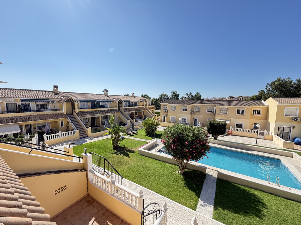 For sale - 2 Bedroom 1 Bathroom Apartment in Villamartin - , Villamartin, Alicante, Spain - Alicante