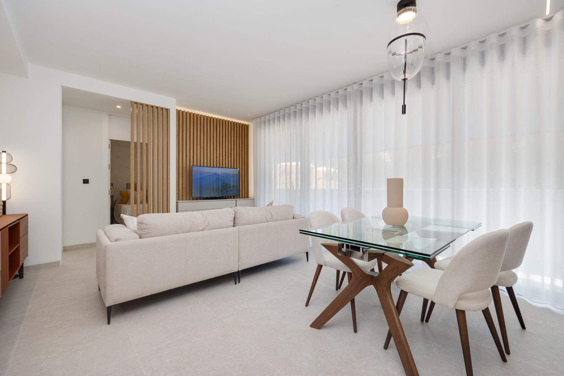 For sale - 2 Bedroom 2 Bathroom Apartment in Guardamar del Segura - Avda del Puerto  - Alicante