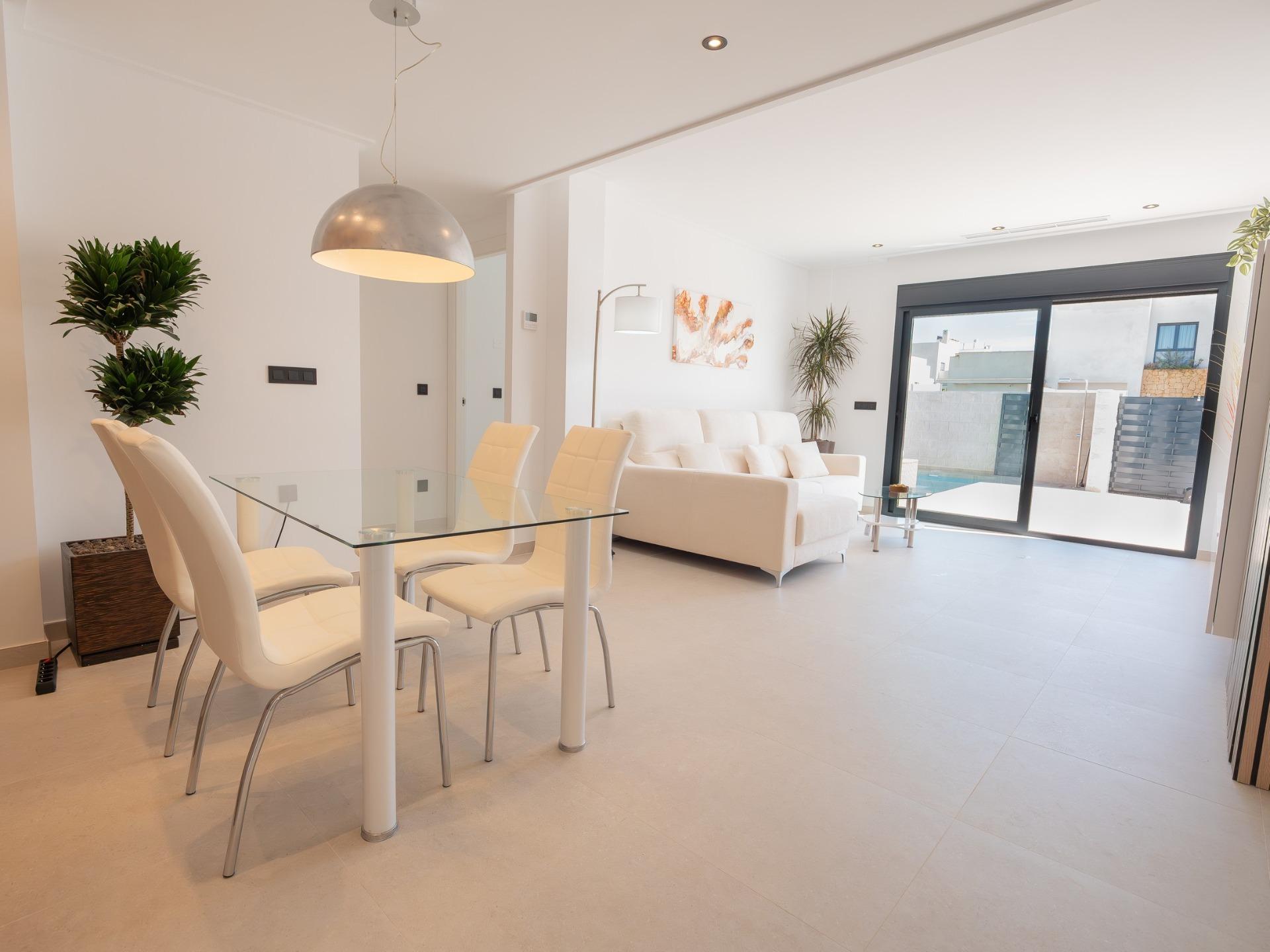 For sale - 3 Bedroom 2 Bathroom Villa in San Fulgencio - Oasis La Marina  - Alicante