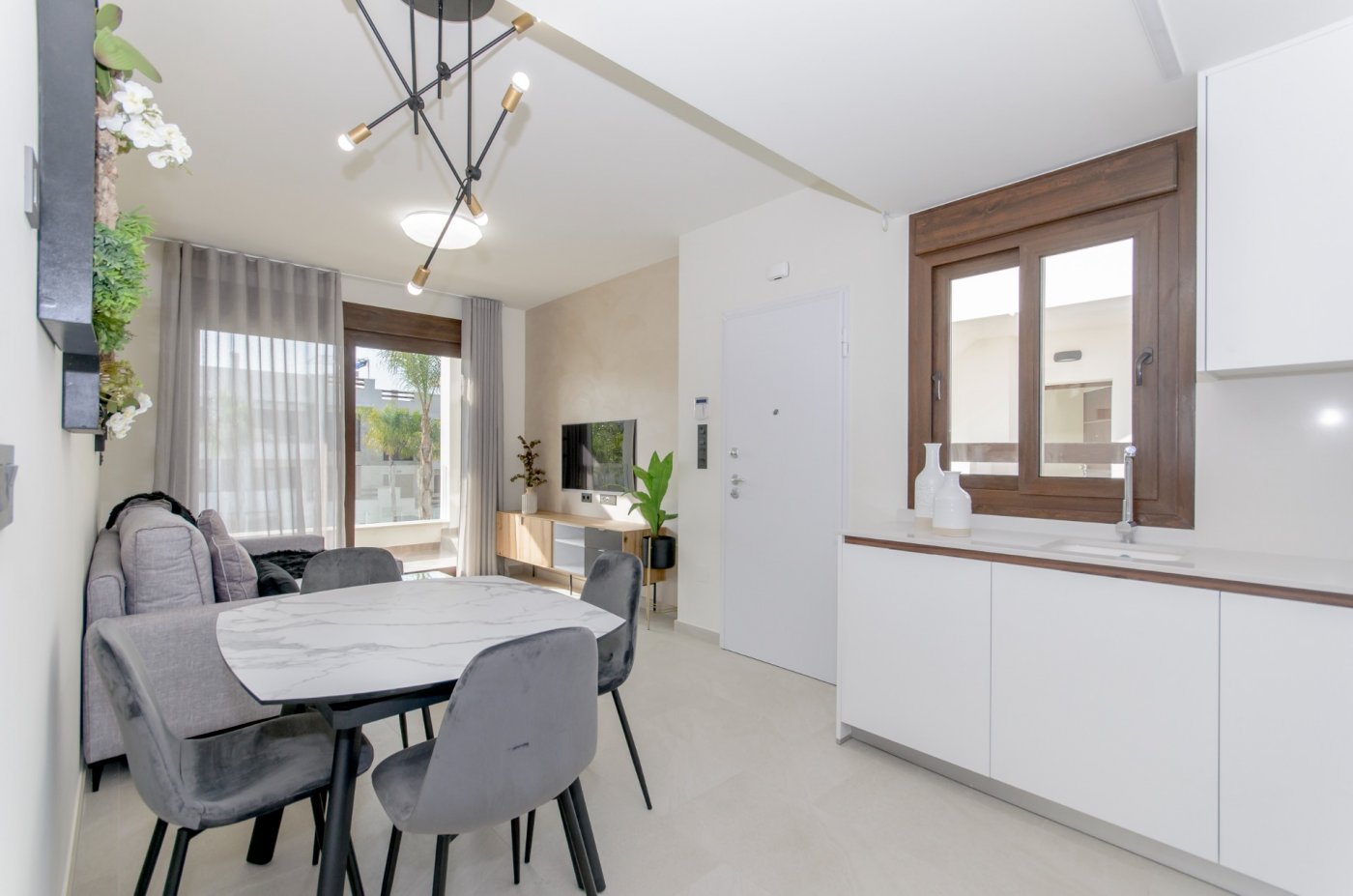 For sale - 2 Bedroom 2 Bathroom Bungalow in Torrevieja - Los Balcones  - Alicante